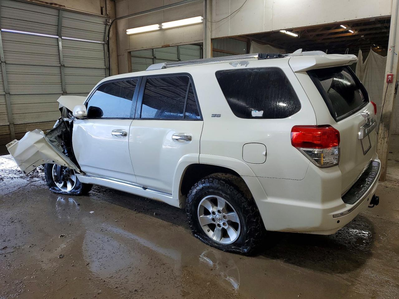 2012 Toyota 4runner Sr5 Белый vin: JTEZU5JR4C5037934