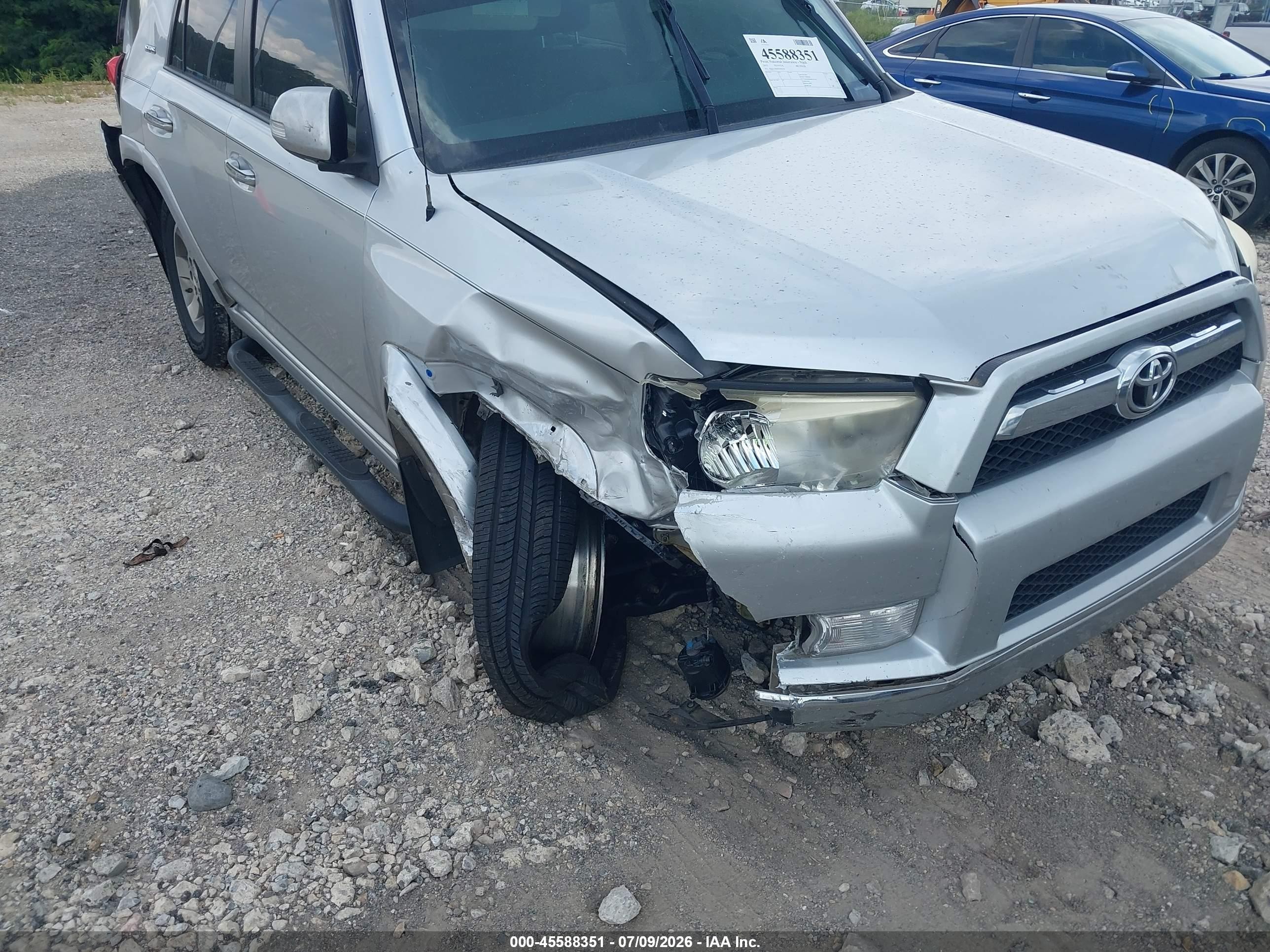 2013 Toyota 4runner Sr5 Silver vin: JTEZU5JR4D5049678