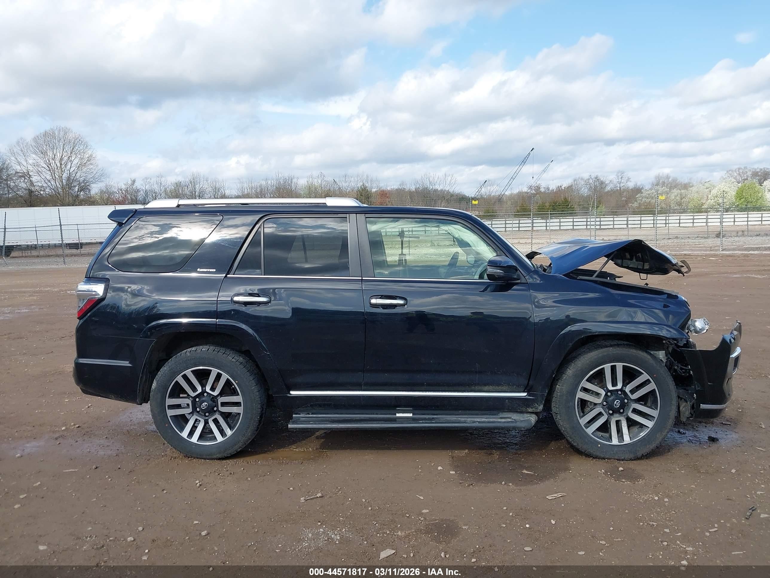2014 Toyota 4runner Limited Black vin: JTEZU5JR4E5074968