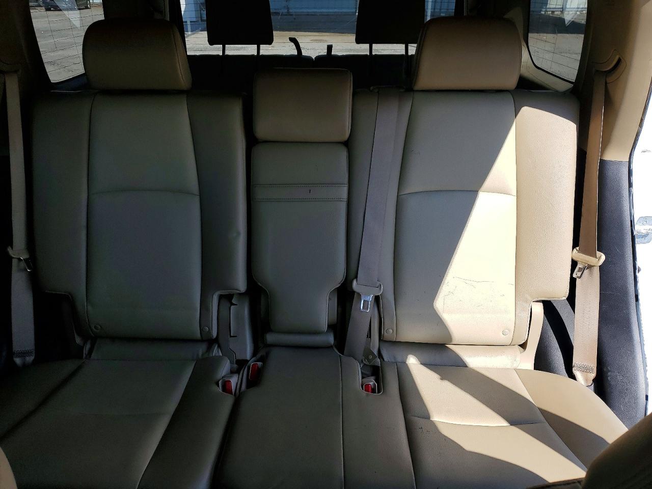 2015 Toyota 4runner Sr5 Premium White vin: JTEZU5JR4F5094669