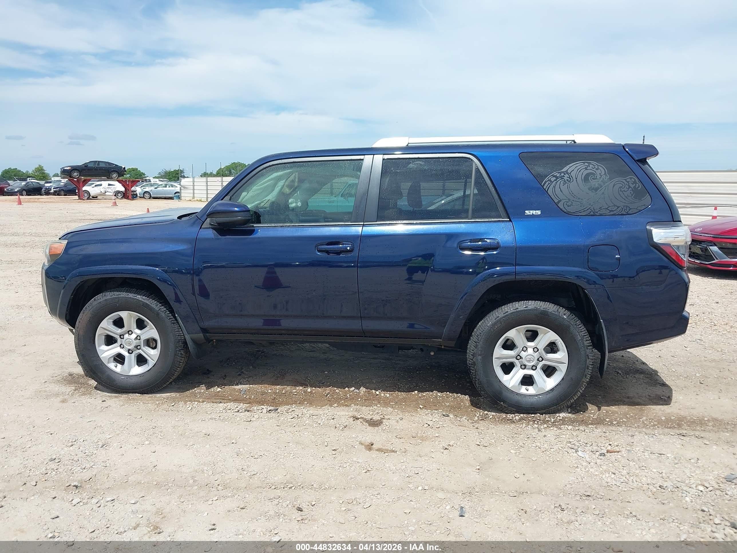 2015 Toyota 4runner Sr5 Blue vin: JTEZU5JR4F5099824