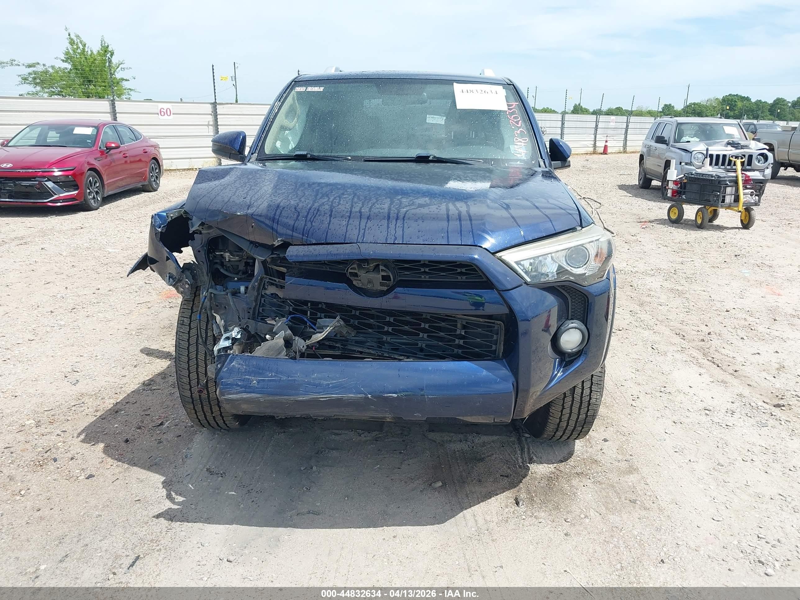 2015 Toyota 4runner Sr5 Blue vin: JTEZU5JR4F5099824