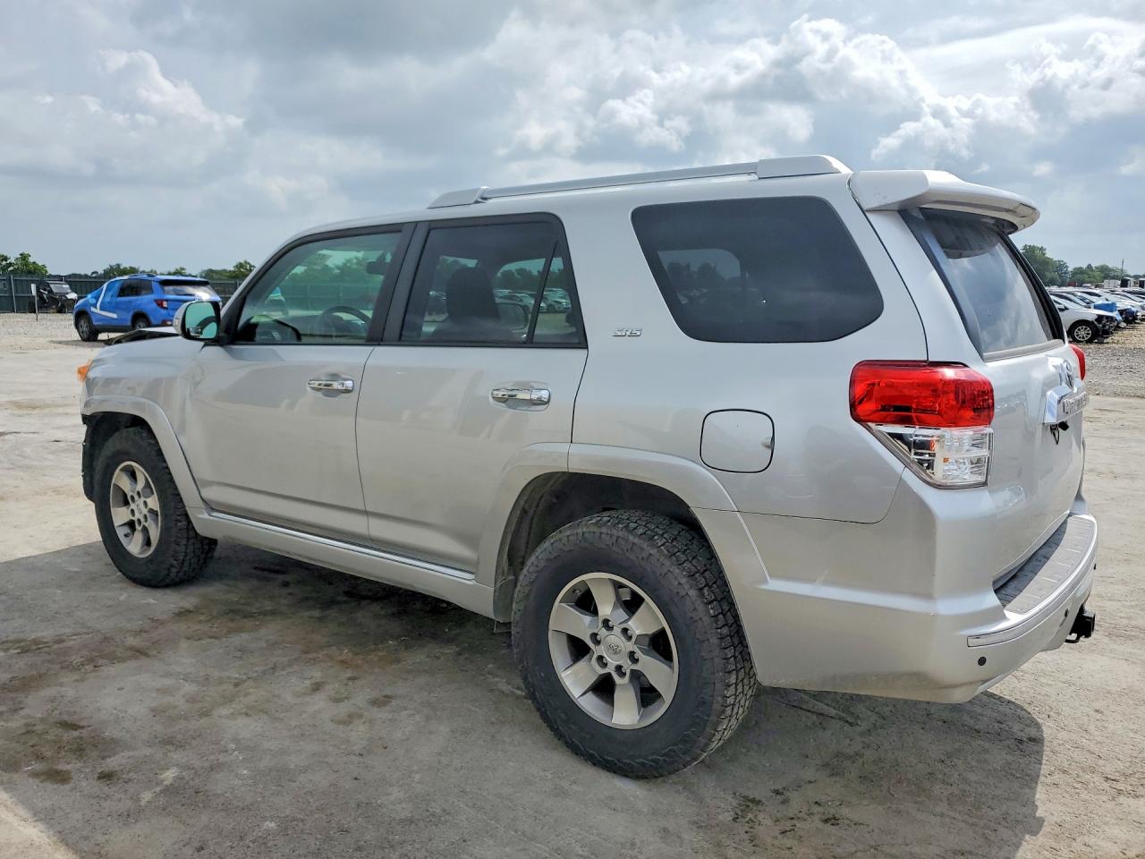 2010 Toyota 4runner Sr5 Silver vin: JTEZU5JR5A5000341