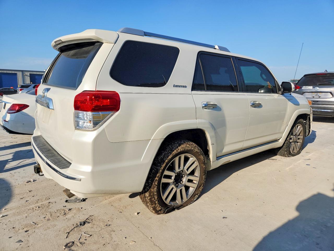2010 Toyota 4runner Limited White vin: JTEZU5JR5A5002025