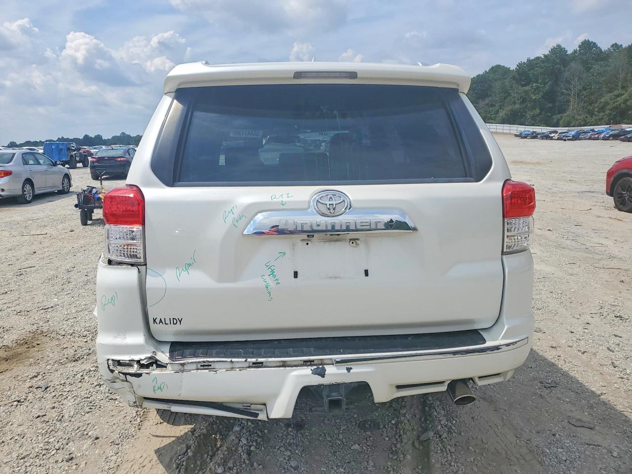 2010 Toyota 4runner Limited White vin: JTEZU5JR5A5003398