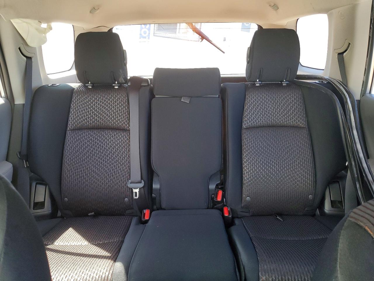 2011 Toyota 4runner Sr5 Silver vin: JTEZU5JR5B5018078