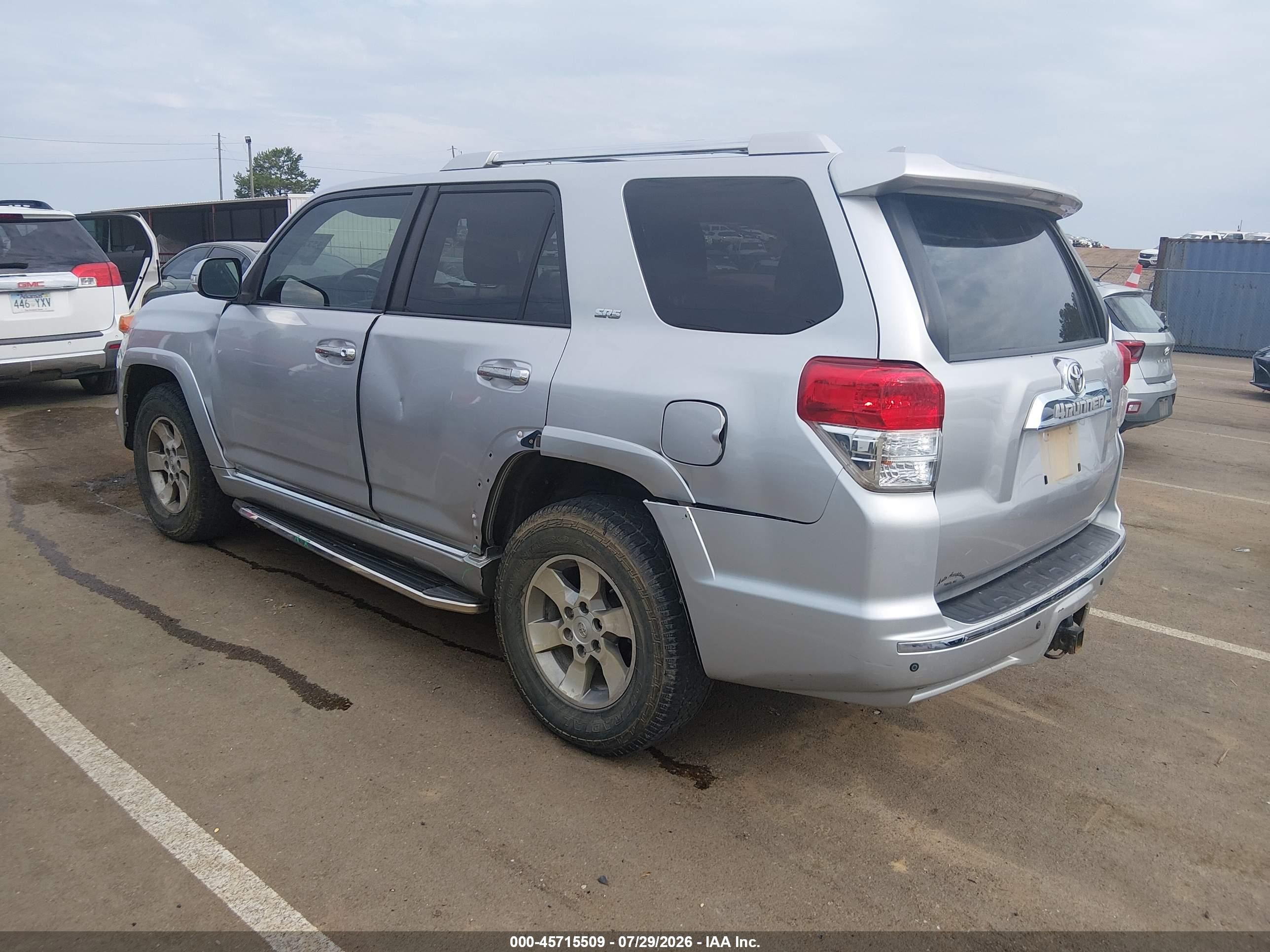 2011 Toyota 4runner Sr5 V6 Silver vin: JTEZU5JR5B5026729
