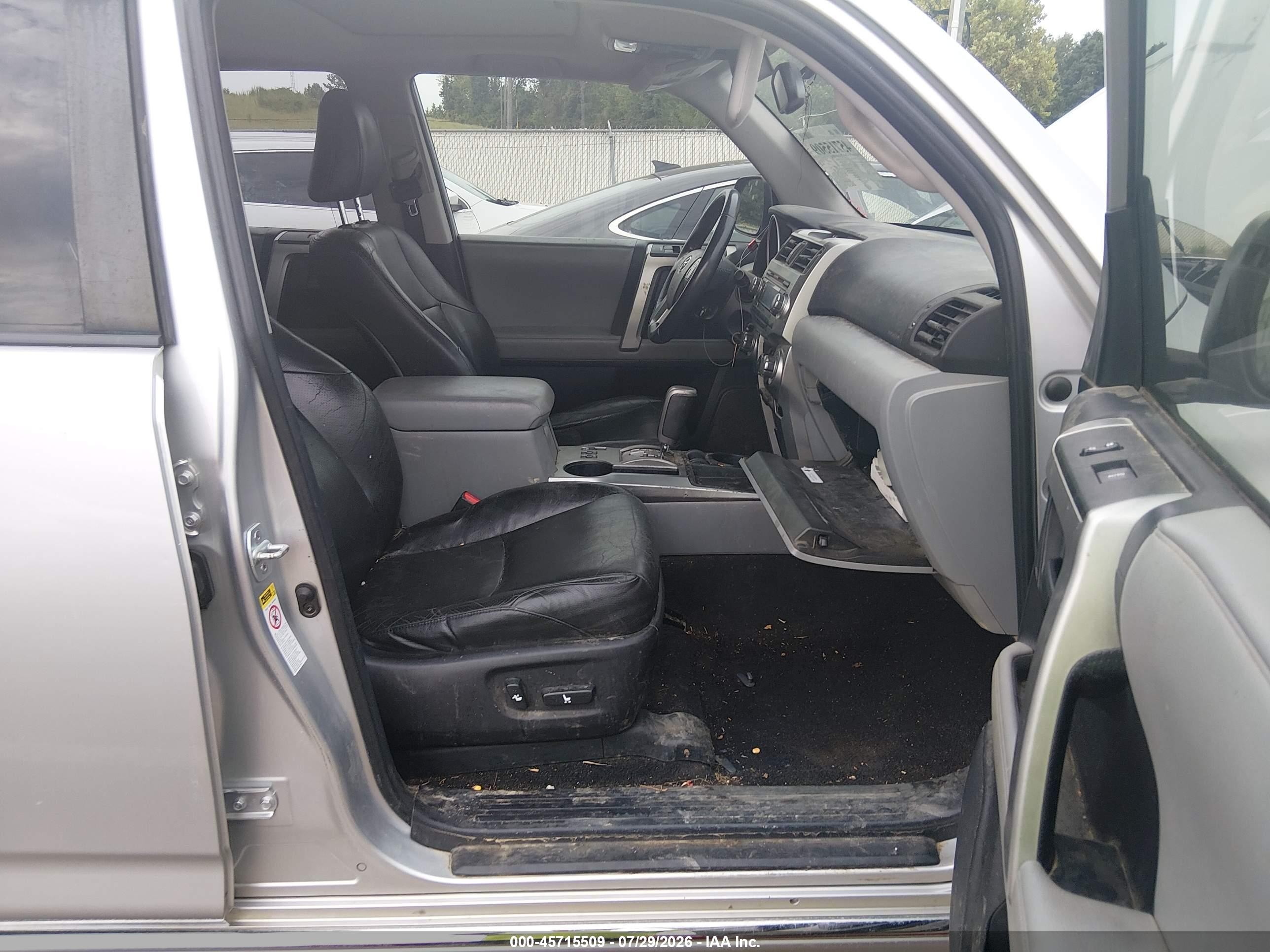 2011 Toyota 4runner Sr5 V6 Silver vin: JTEZU5JR5B5026729