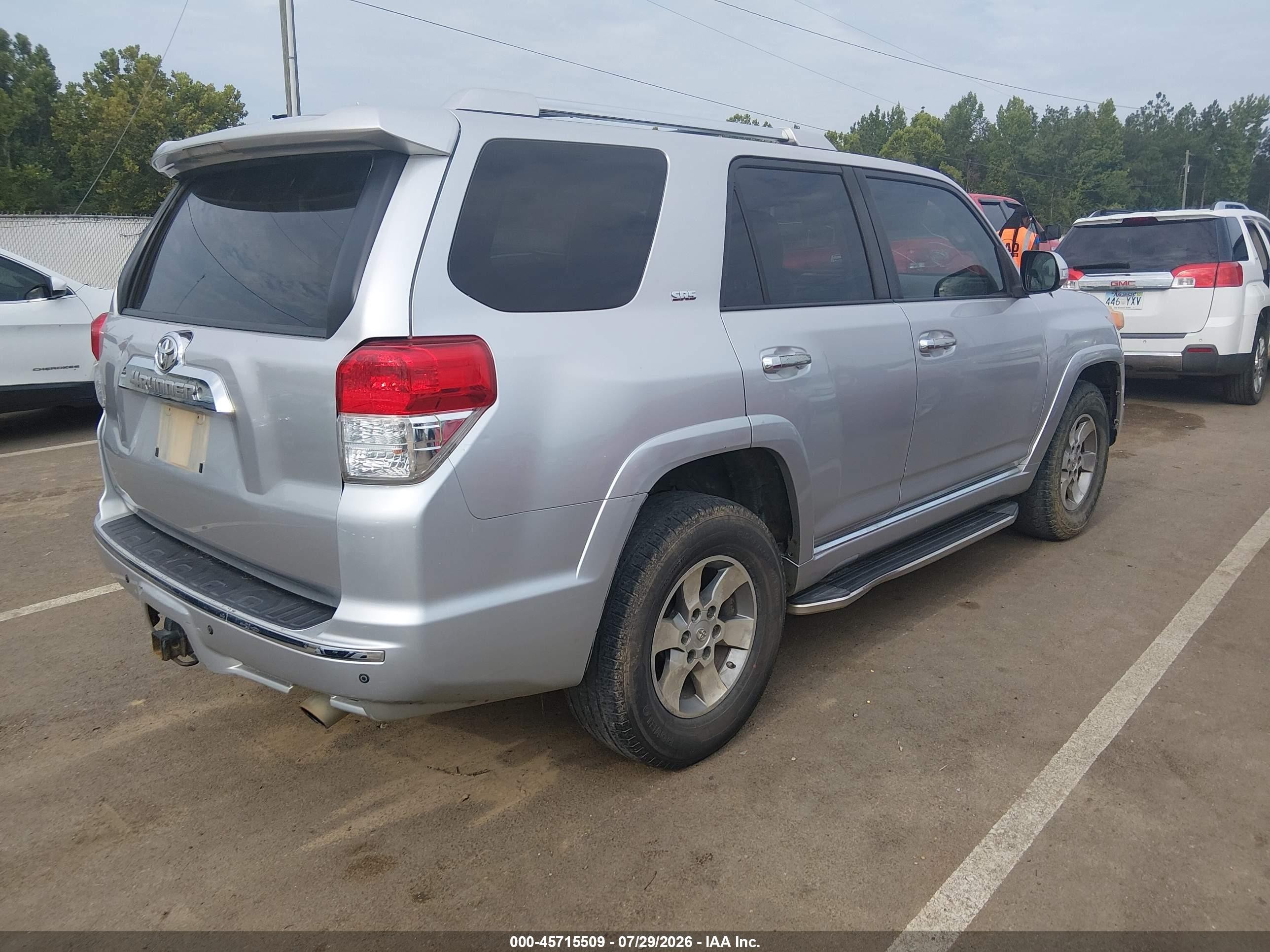 2011 Toyota 4runner Sr5 V6 Silver vin: JTEZU5JR5B5026729