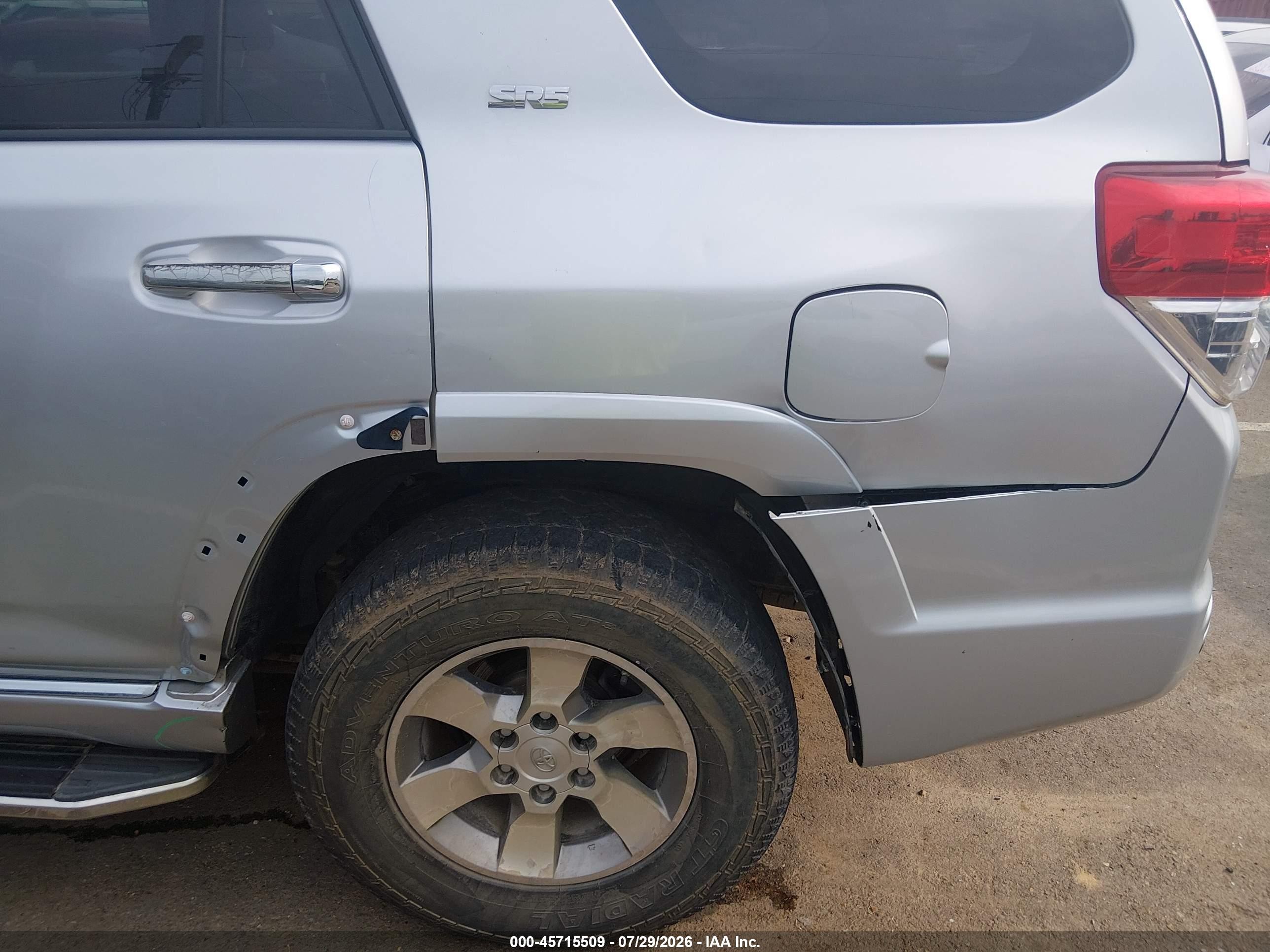 2011 Toyota 4runner Sr5 V6 Silver vin: JTEZU5JR5B5026729