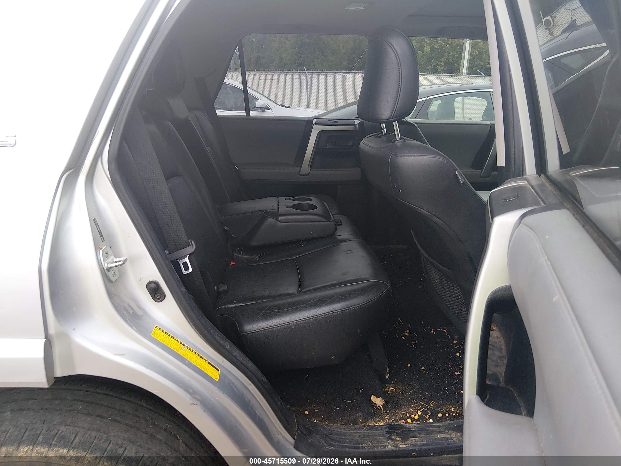 2011 Toyota 4runner Sr5 V6 Silver vin: JTEZU5JR5B5026729