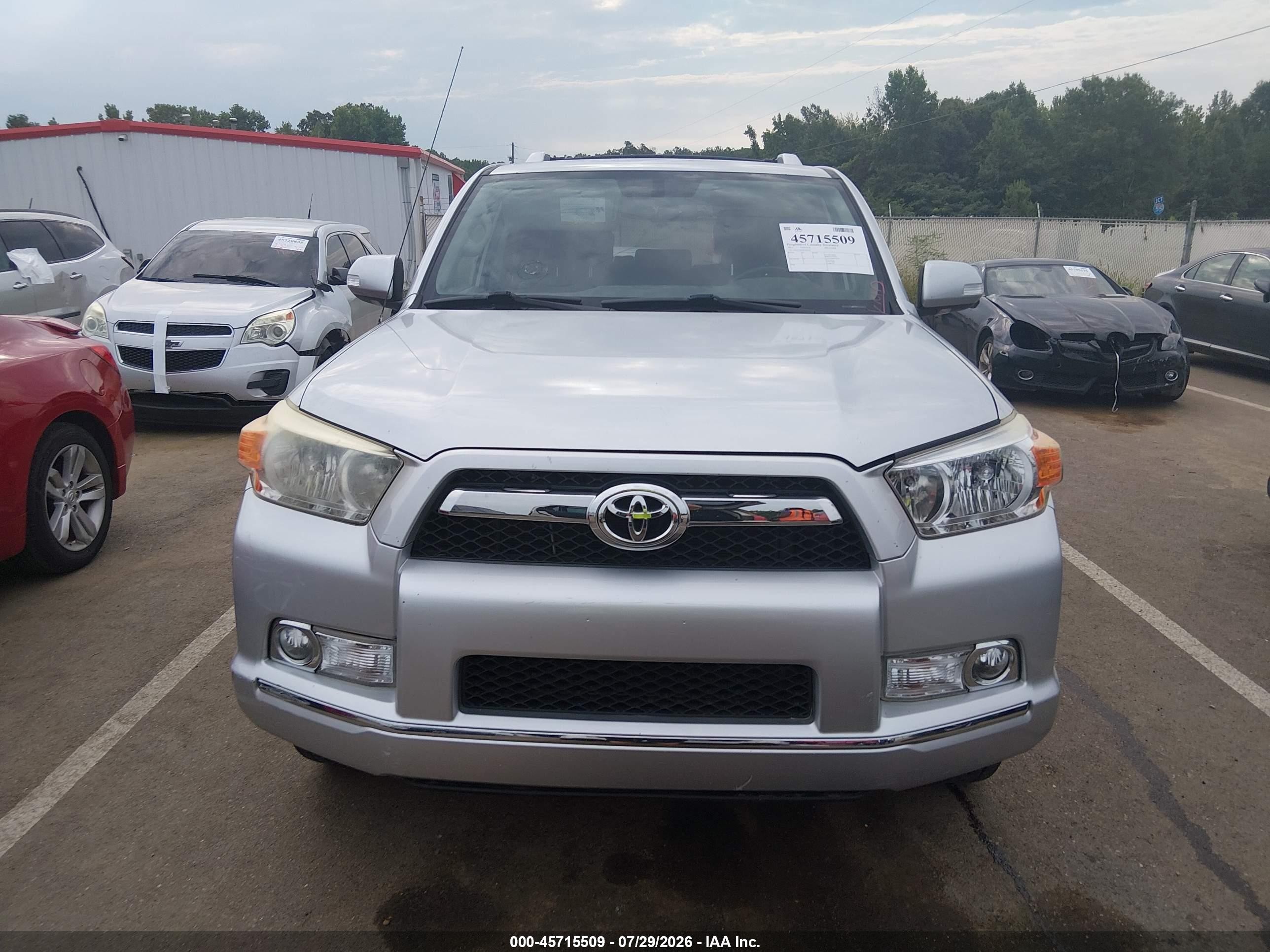 2011 Toyota 4runner Sr5 V6 Silver vin: JTEZU5JR5B5026729