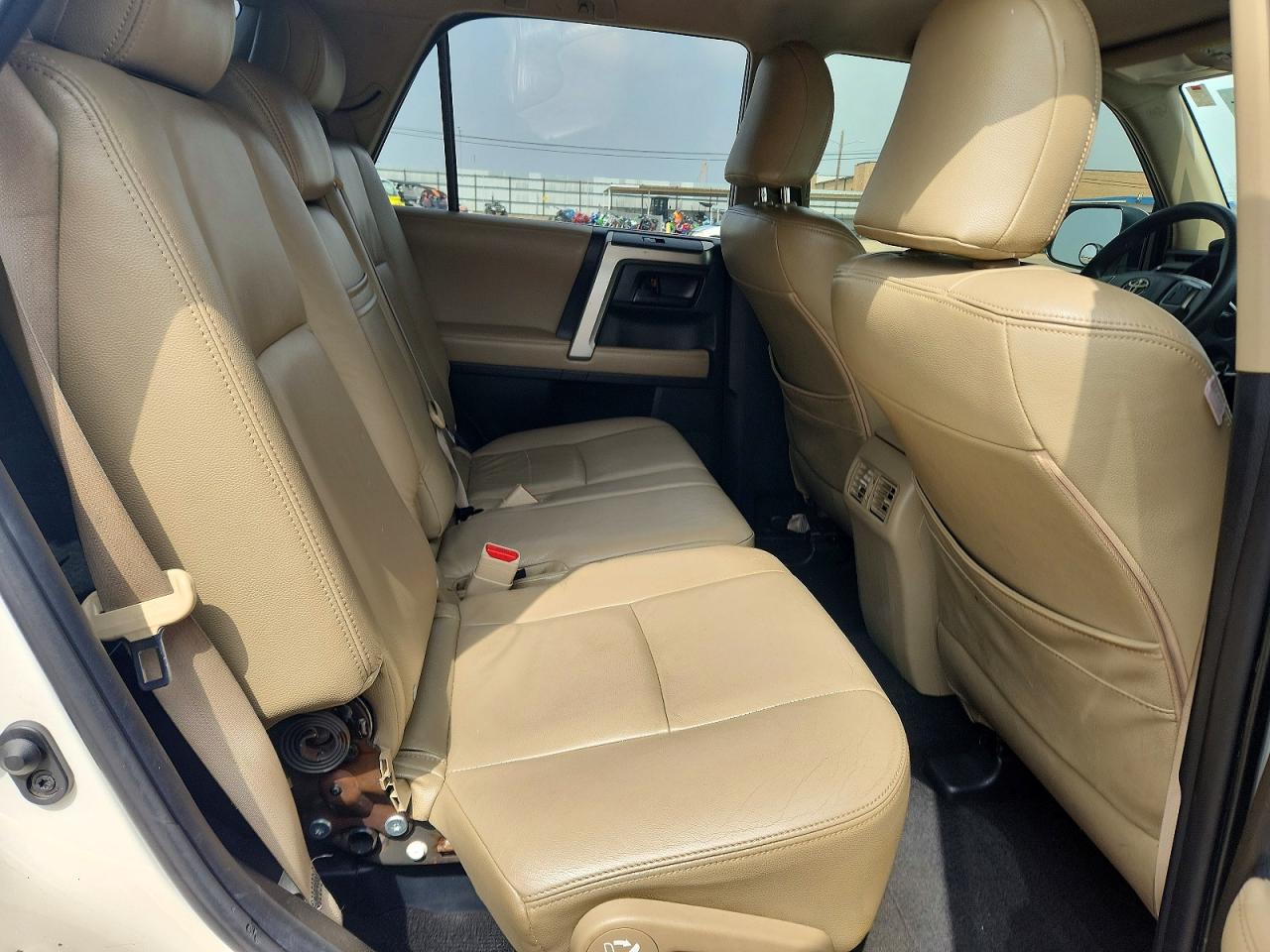 2012 Toyota 4runner Sr5 Белый vin: JTEZU5JR5C5035870