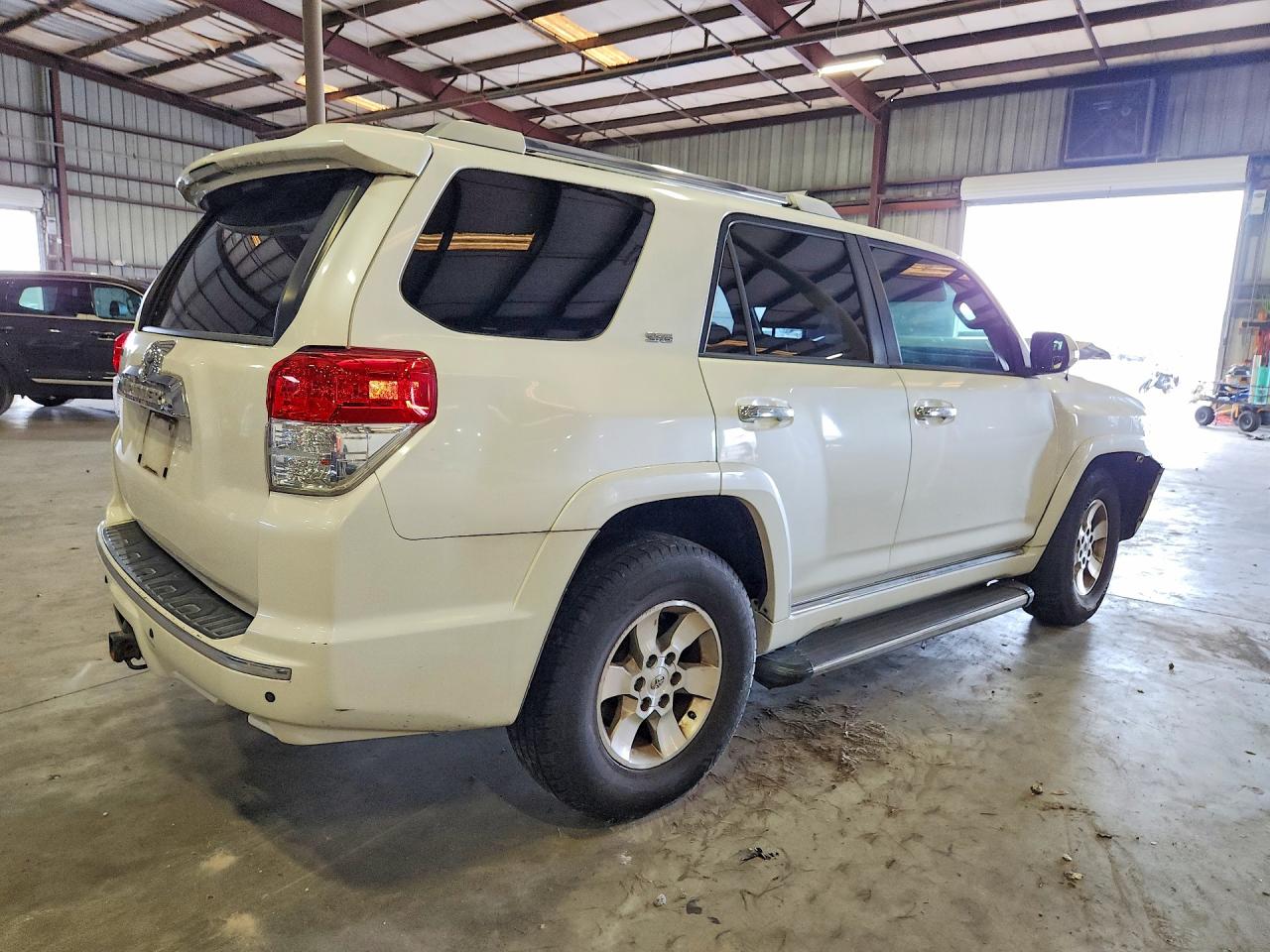 2013 Toyota 4runner Sr5 Белый vin: JTEZU5JR5D5059197