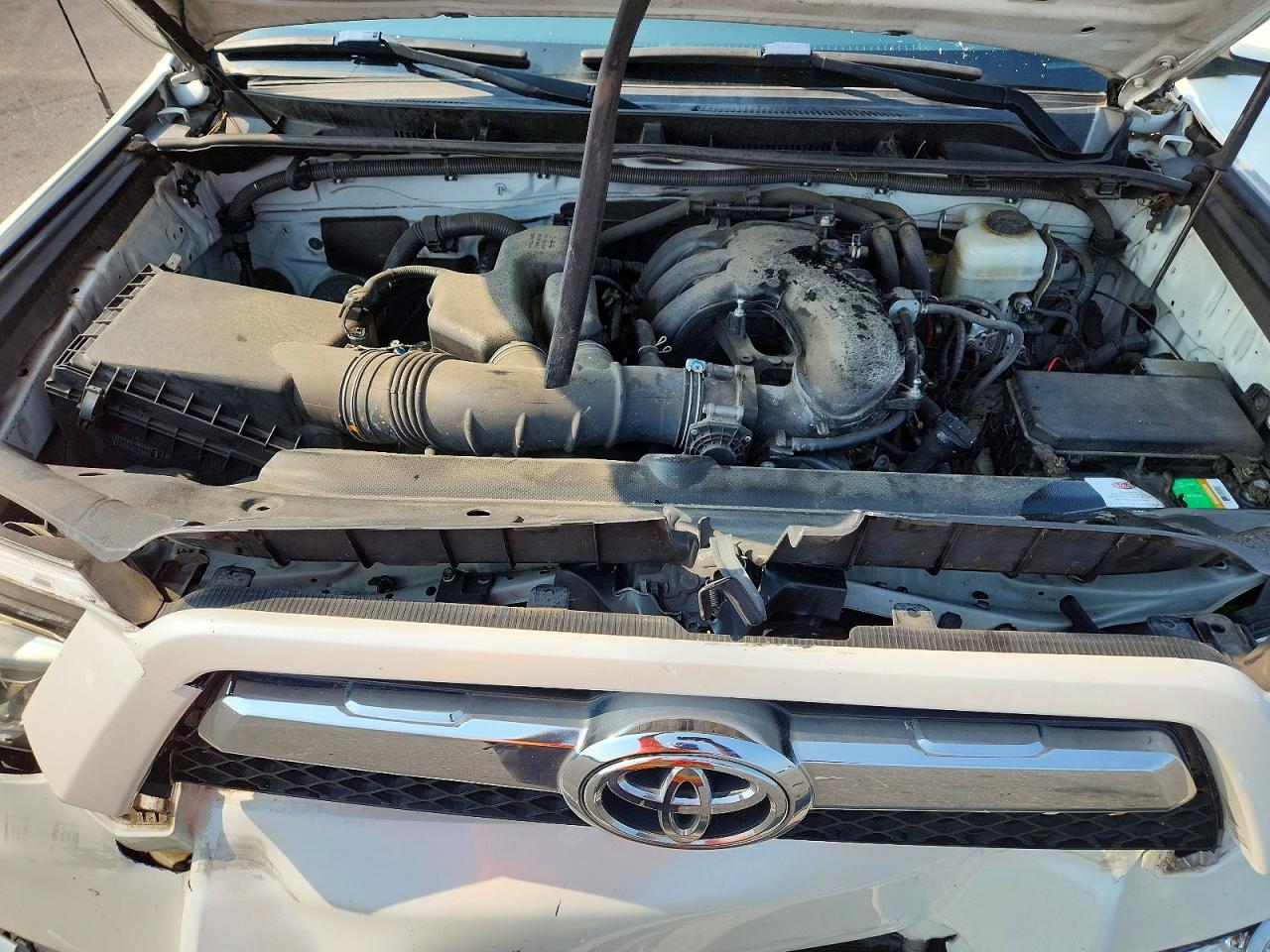 2013 Toyota 4runner Sr5 Белый vin: JTEZU5JR5D5059197