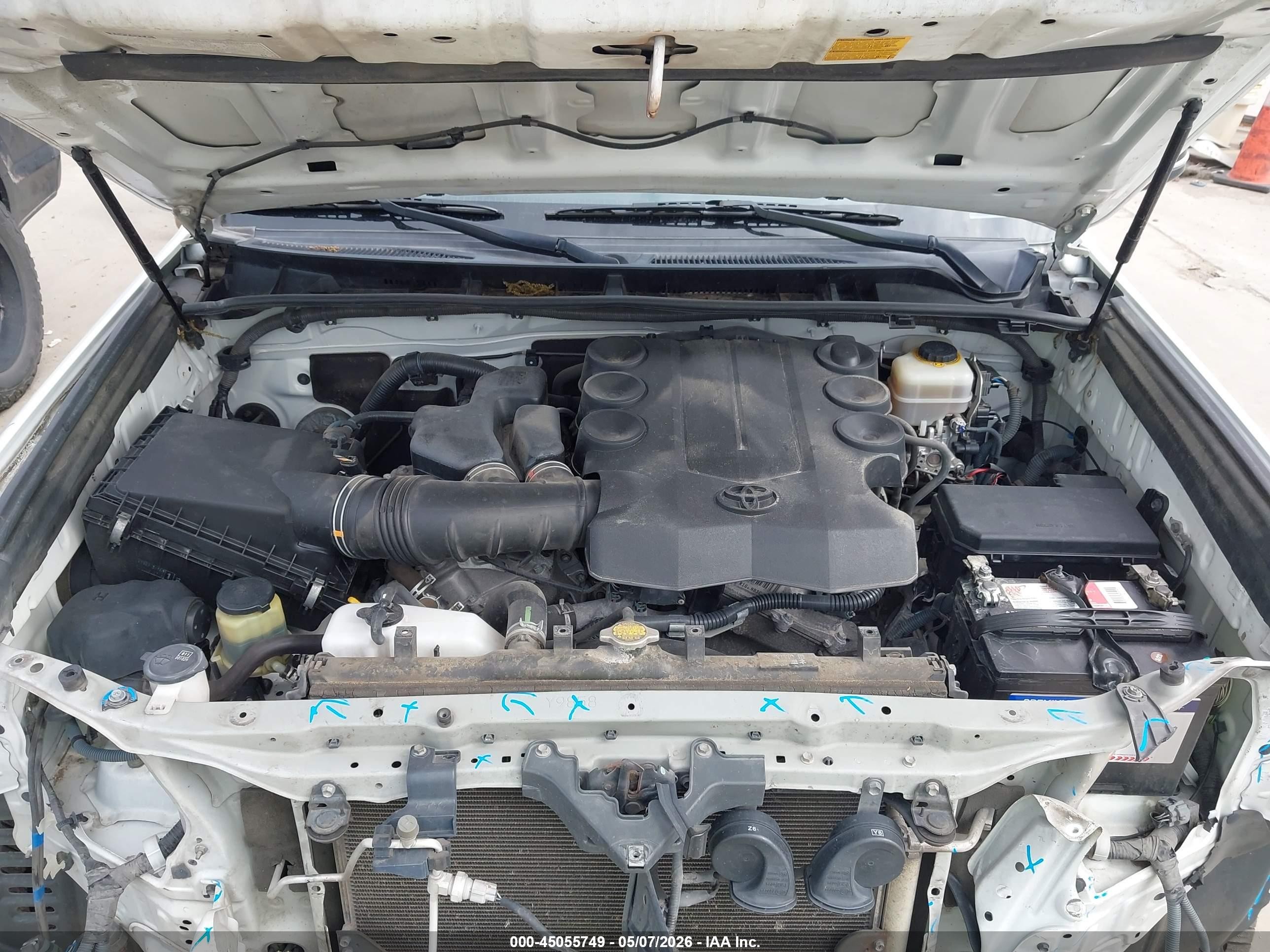 2014 Toyota 4runner Sr5 Premium White vin: JTEZU5JR5E5077863