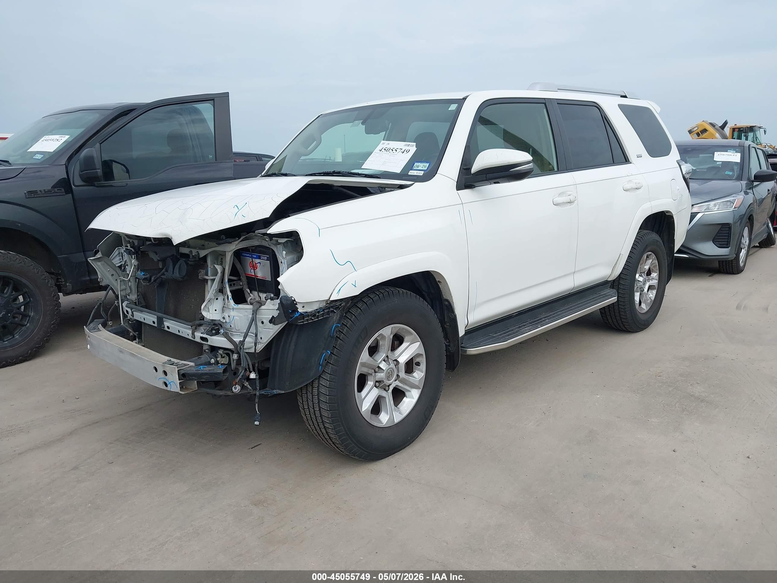2014 Toyota 4runner Sr5 Premium White vin: JTEZU5JR5E5077863