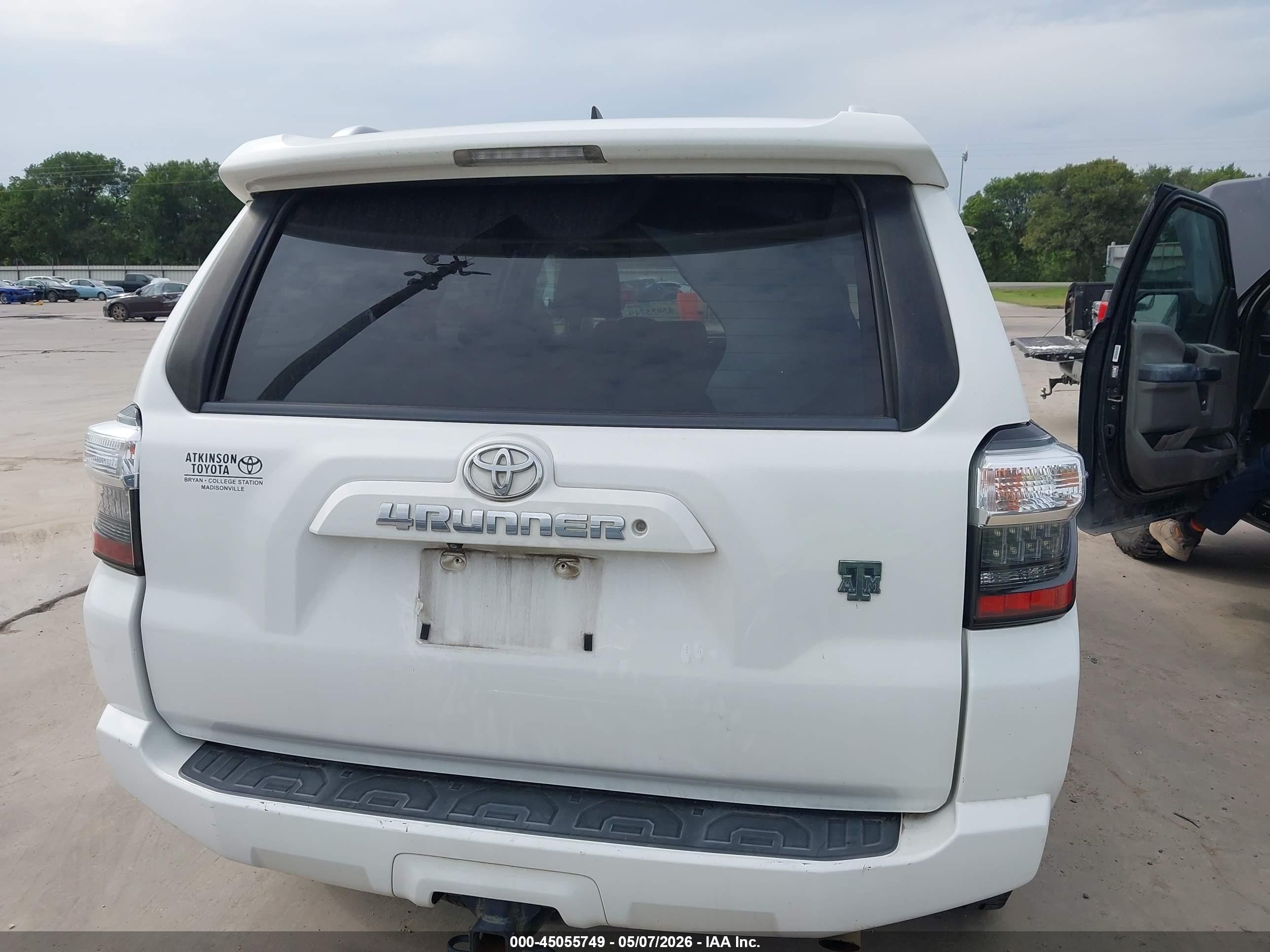 2014 Toyota 4runner Sr5 Premium White vin: JTEZU5JR5E5077863