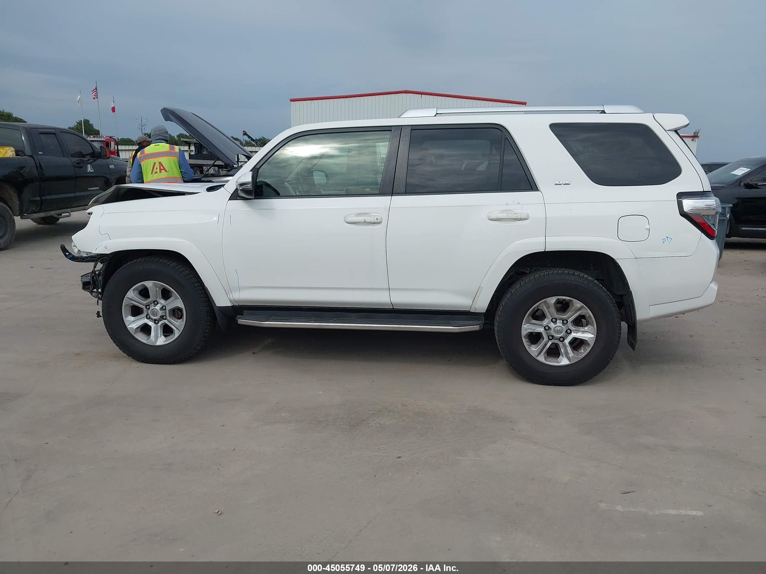 2014 Toyota 4runner Sr5 Premium White vin: JTEZU5JR5E5077863