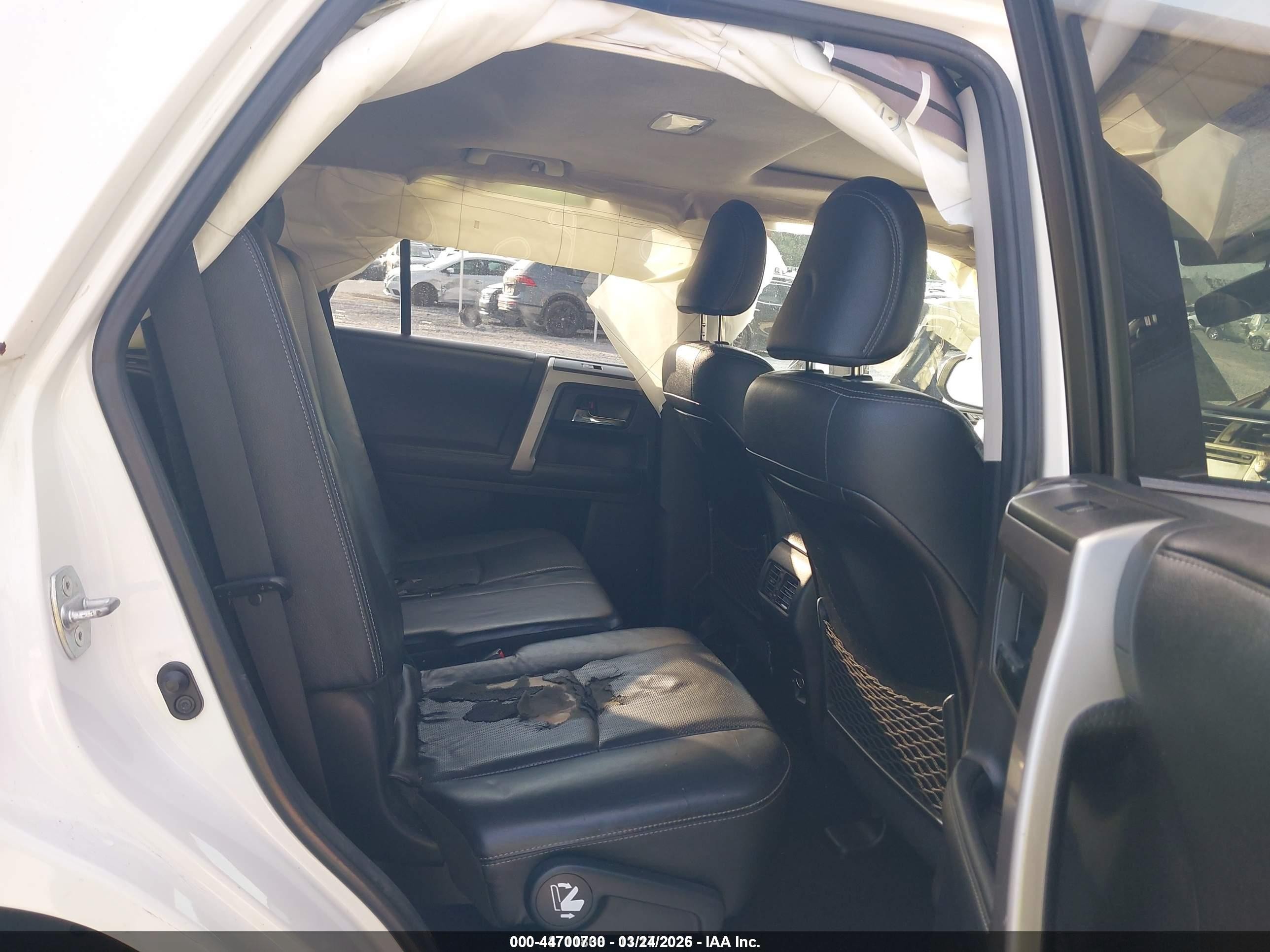2015 Toyota 4runner Limited White vin: JTEZU5JR5F5093028