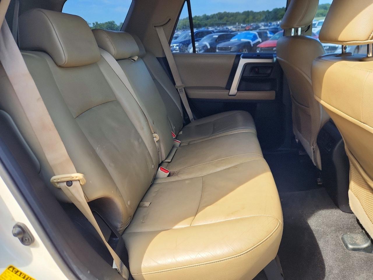2010 Toyota 4runner Limited White vin: JTEZU5JR6A5000445