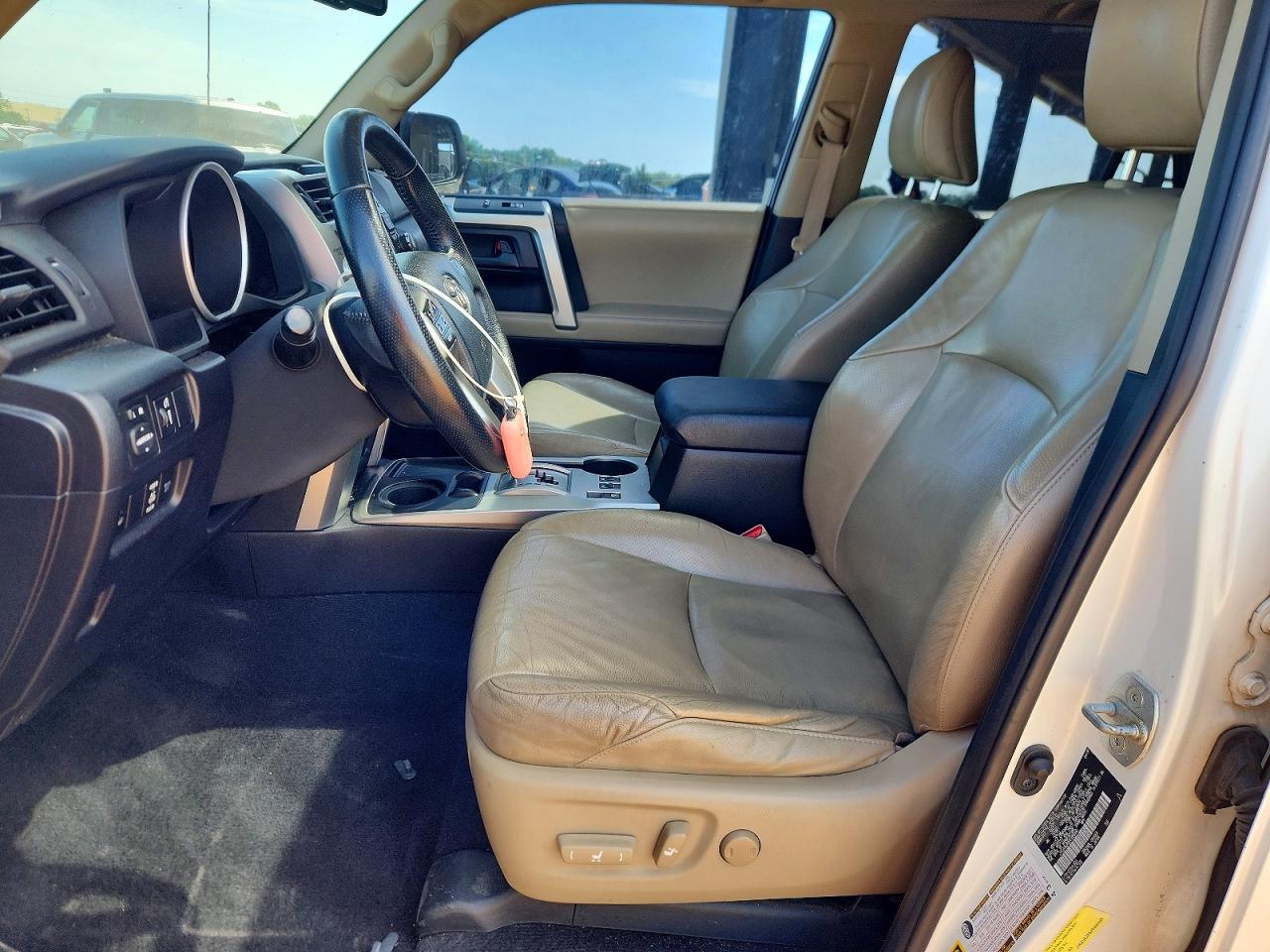 2010 Toyota 4runner Limited White vin: JTEZU5JR6A5000445