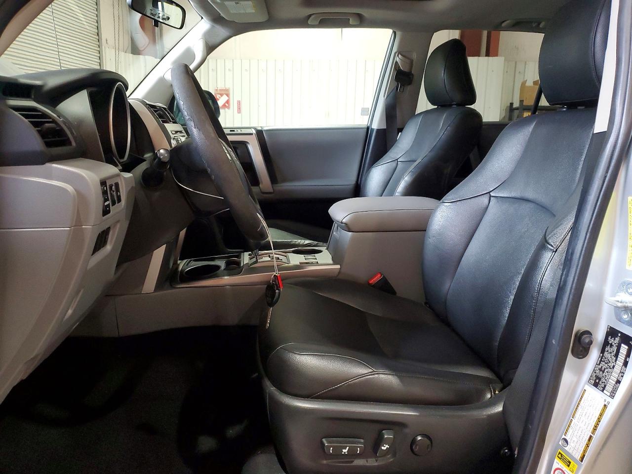 2011 Toyota 4runner Sr5 Silver vin: JTEZU5JR6B5021832