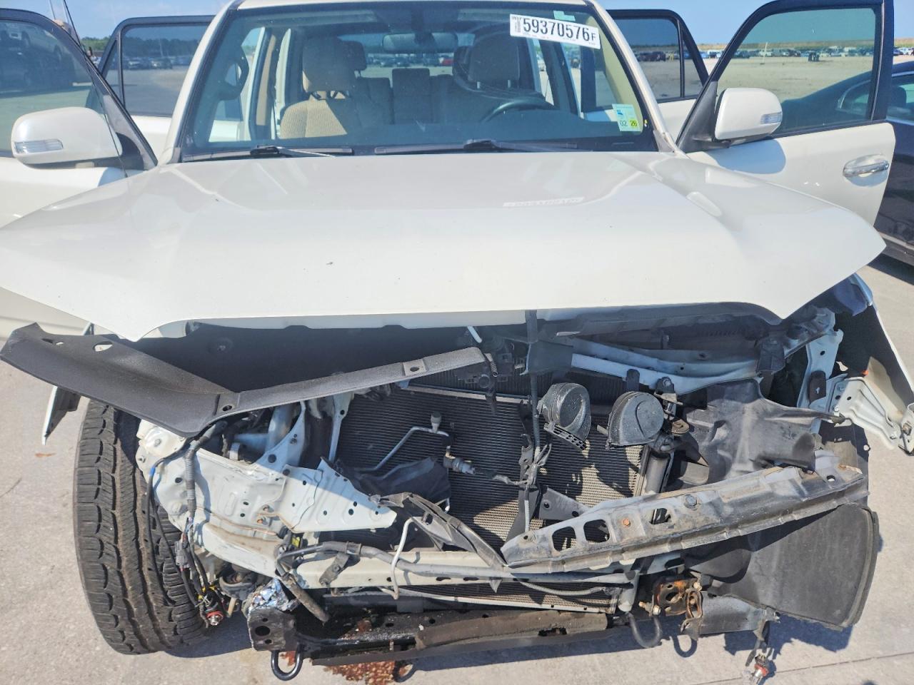 2012 Toyota 4runner Sr5 Белый vin: JTEZU5JR6C5036686