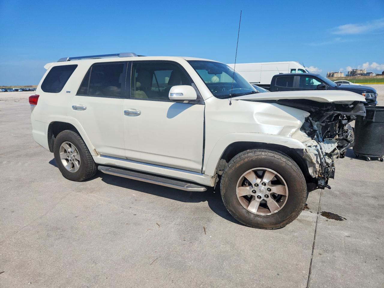 2012 Toyota 4runner Sr5 Белый vin: JTEZU5JR6C5036686