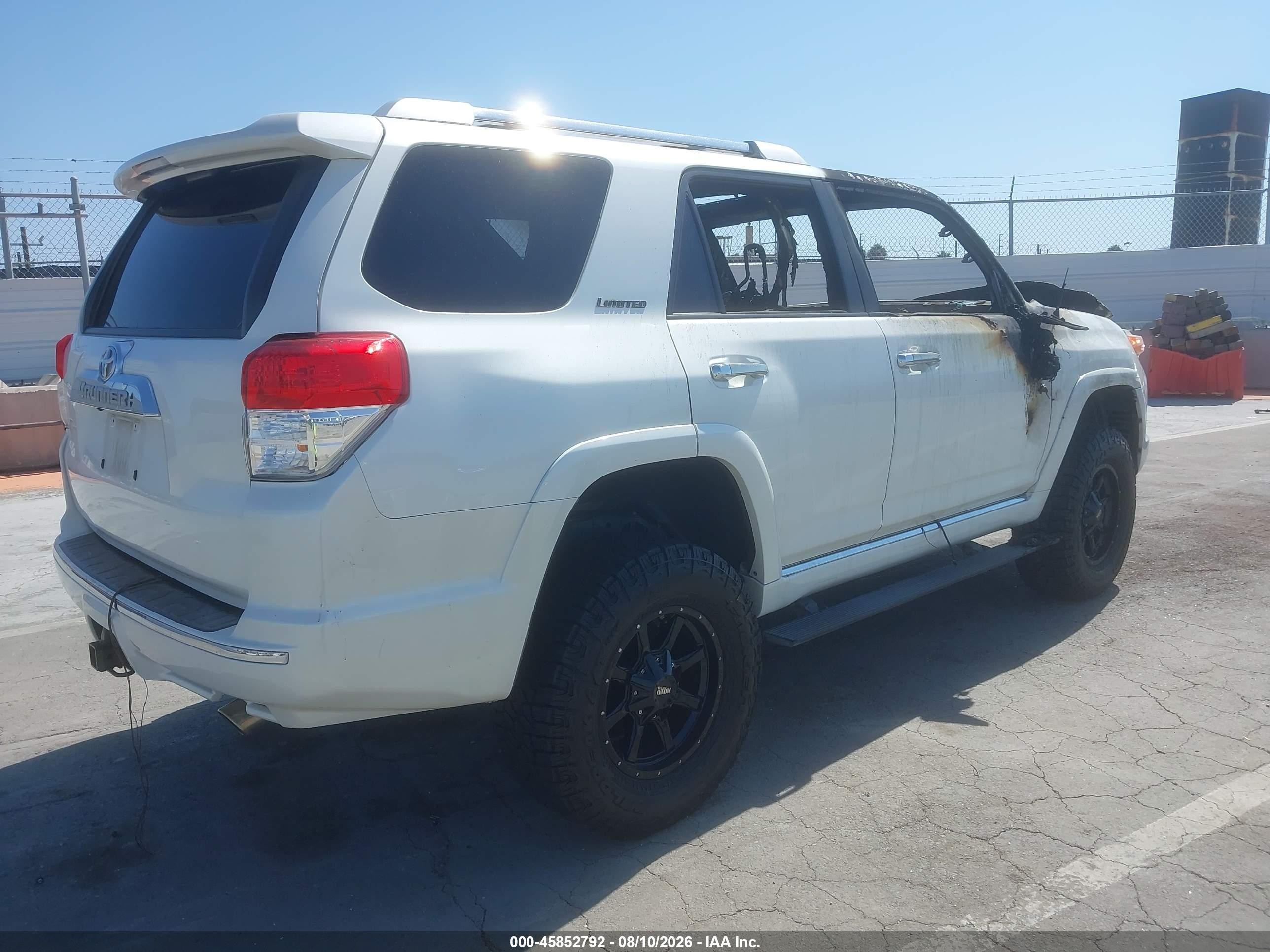 2012 Toyota 4runner Limited White vin: JTEZU5JR6C5044805