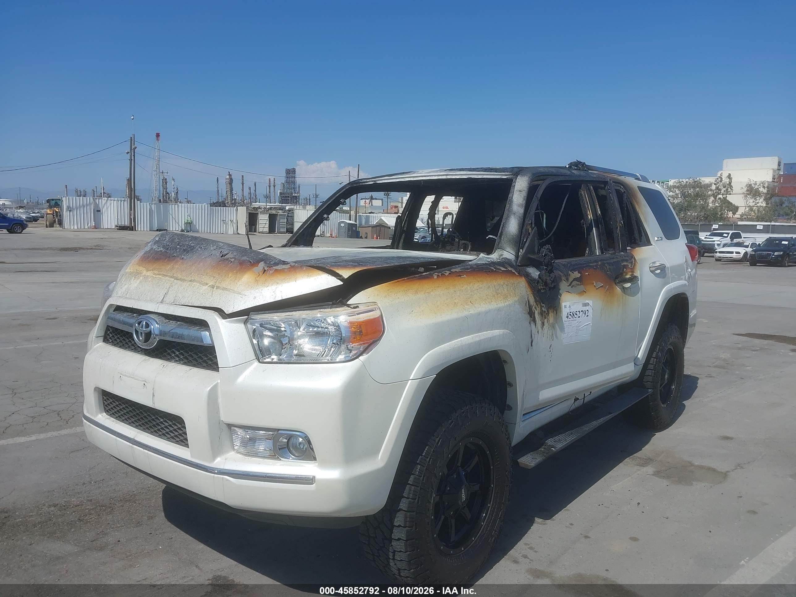 2012 Toyota 4runner Limited White vin: JTEZU5JR6C5044805