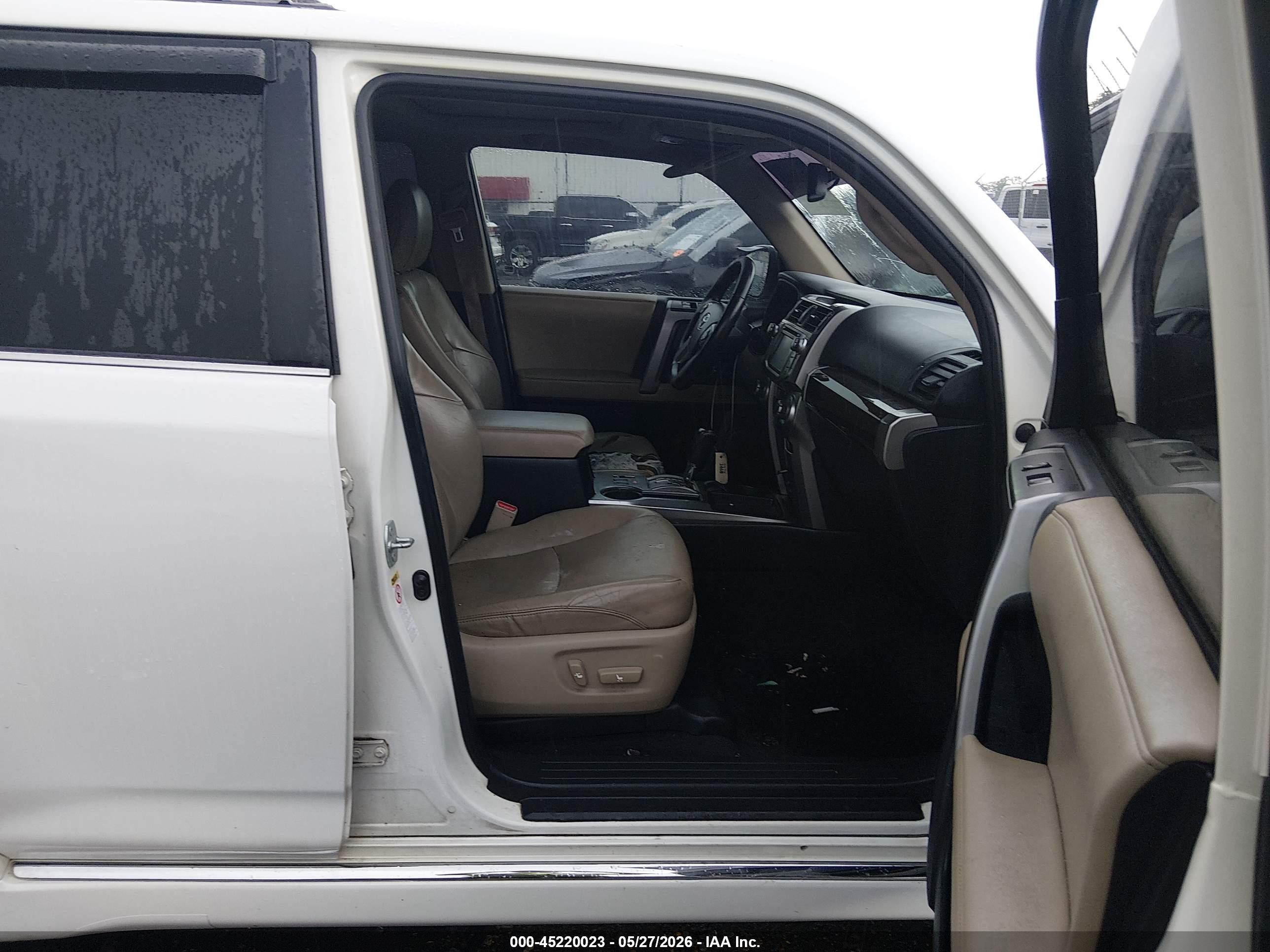 2014 Toyota 4runner Limited White vin: JTEZU5JR6E5077497