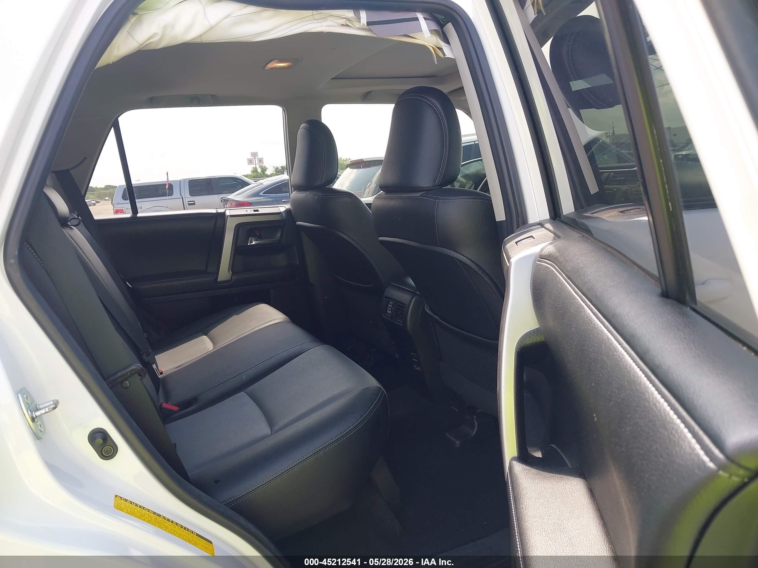 2015 Toyota 4runner Sr5 Premium White vin: JTEZU5JR6F5100858