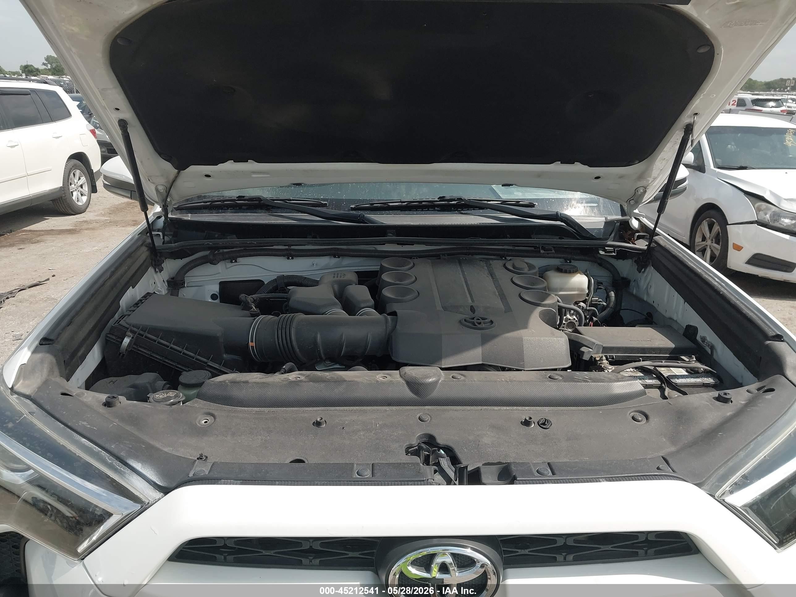 2015 Toyota 4runner Sr5 Premium White vin: JTEZU5JR6F5100858