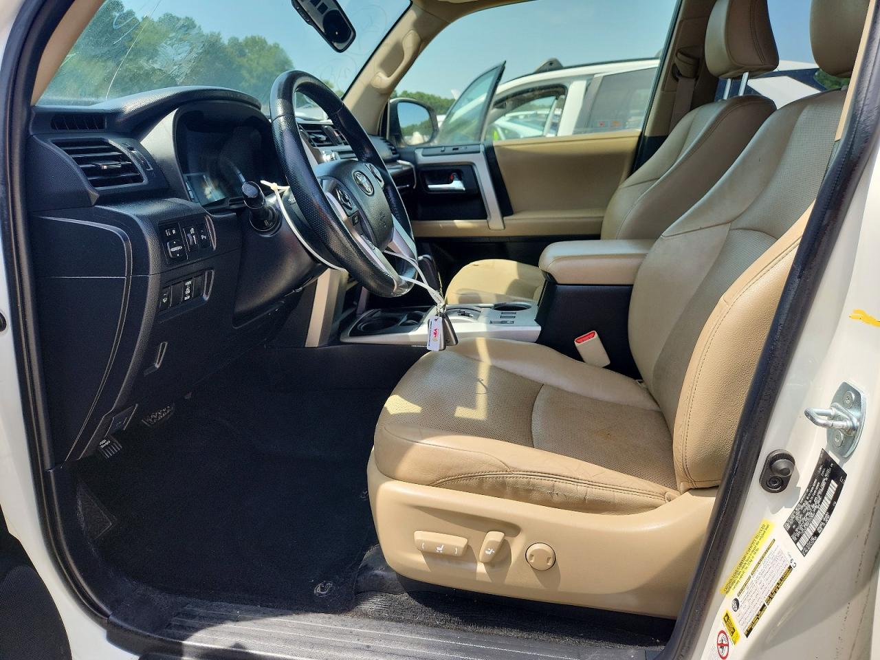 2015 Toyota 4runner Limited White vin: JTEZU5JR6F5107597