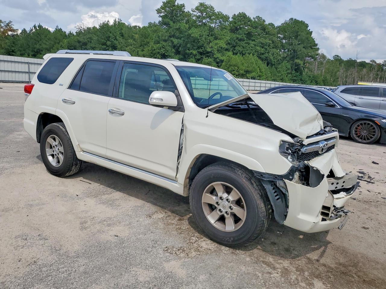 2010 Toyota 4runner Sr5 Белый vin: JTEZU5JR7A5002009