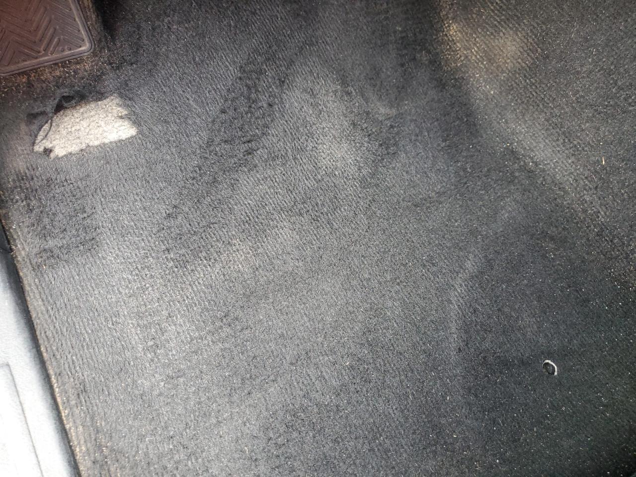2010 Toyota 4runner Sr5 Gray vin: JTEZU5JR7A5011924 Damage: Left Front Carpet, Torn, 2 To 3 Inches