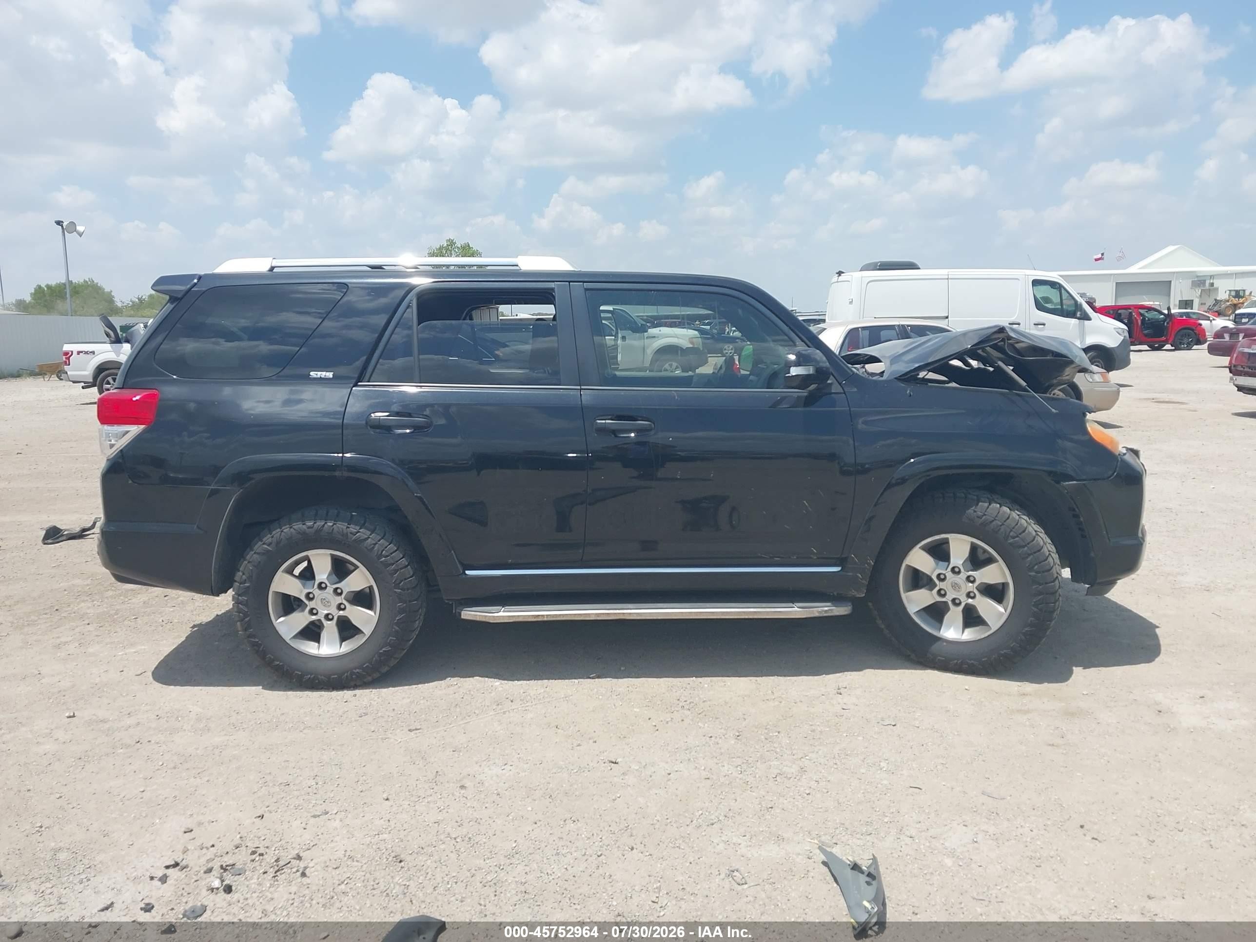 2011 Toyota 4runner Sr5 V6 Серый vin: JTEZU5JR7B5027476