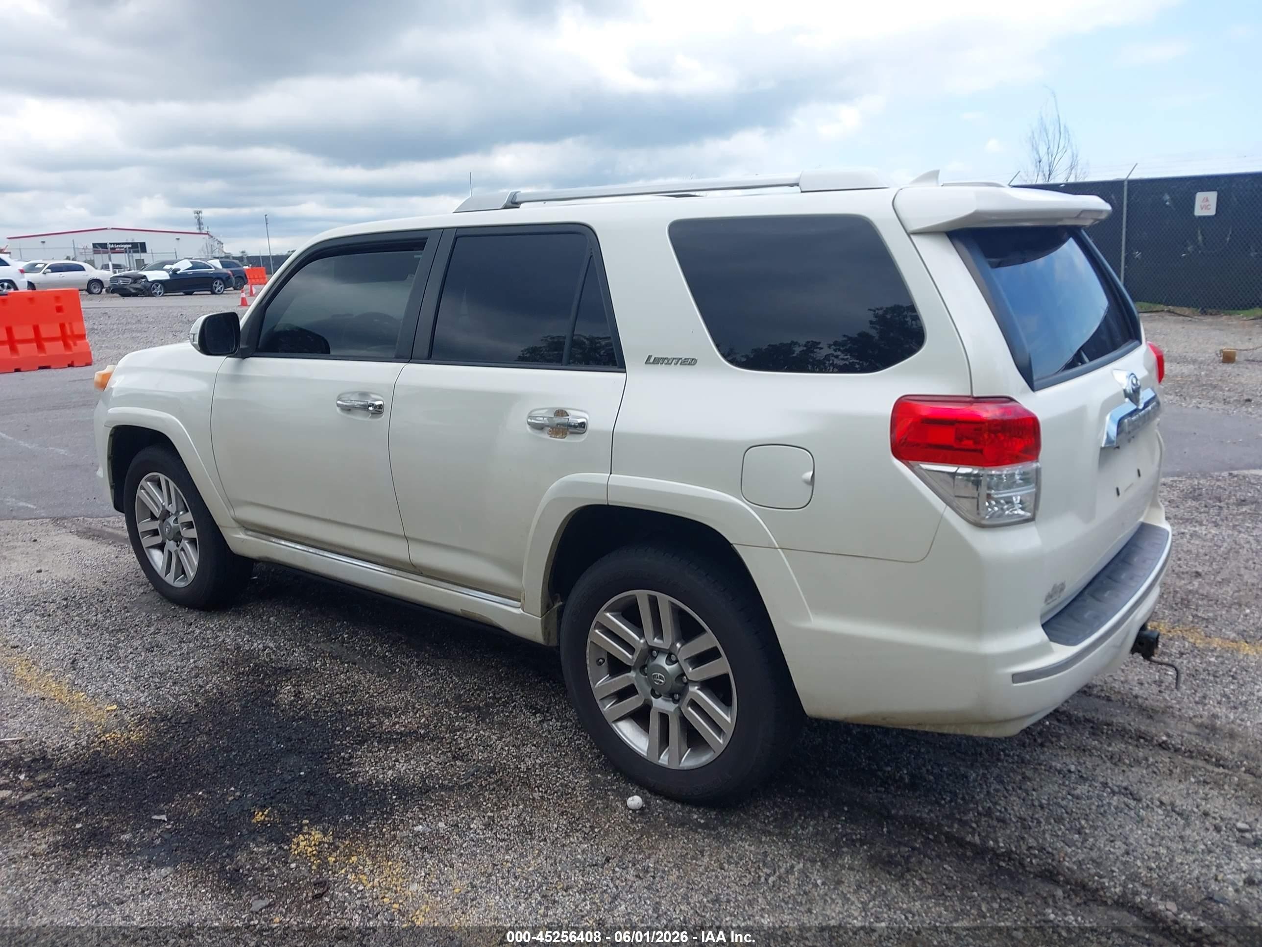 2012 Toyota 4runner Limited White vin: JTEZU5JR7C5037443