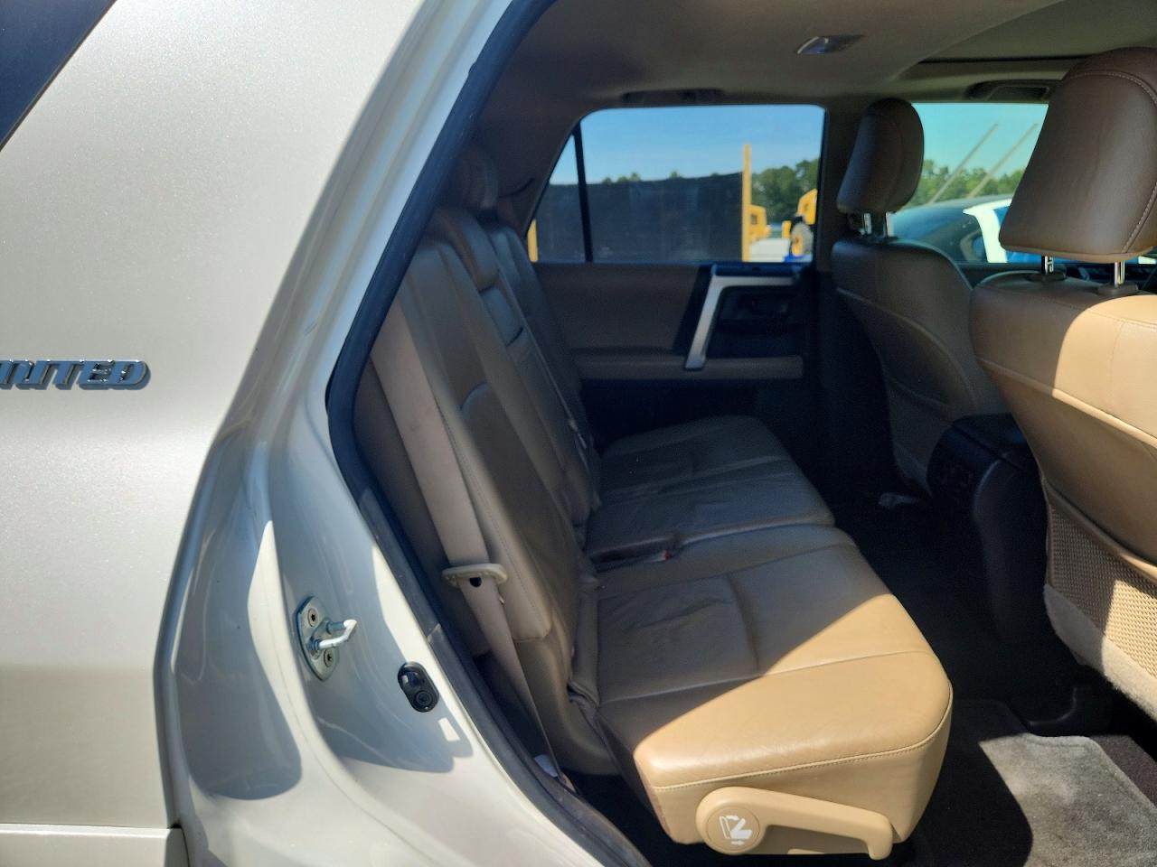 2013 Toyota 4runner Limited White vin: JTEZU5JR7D5048394