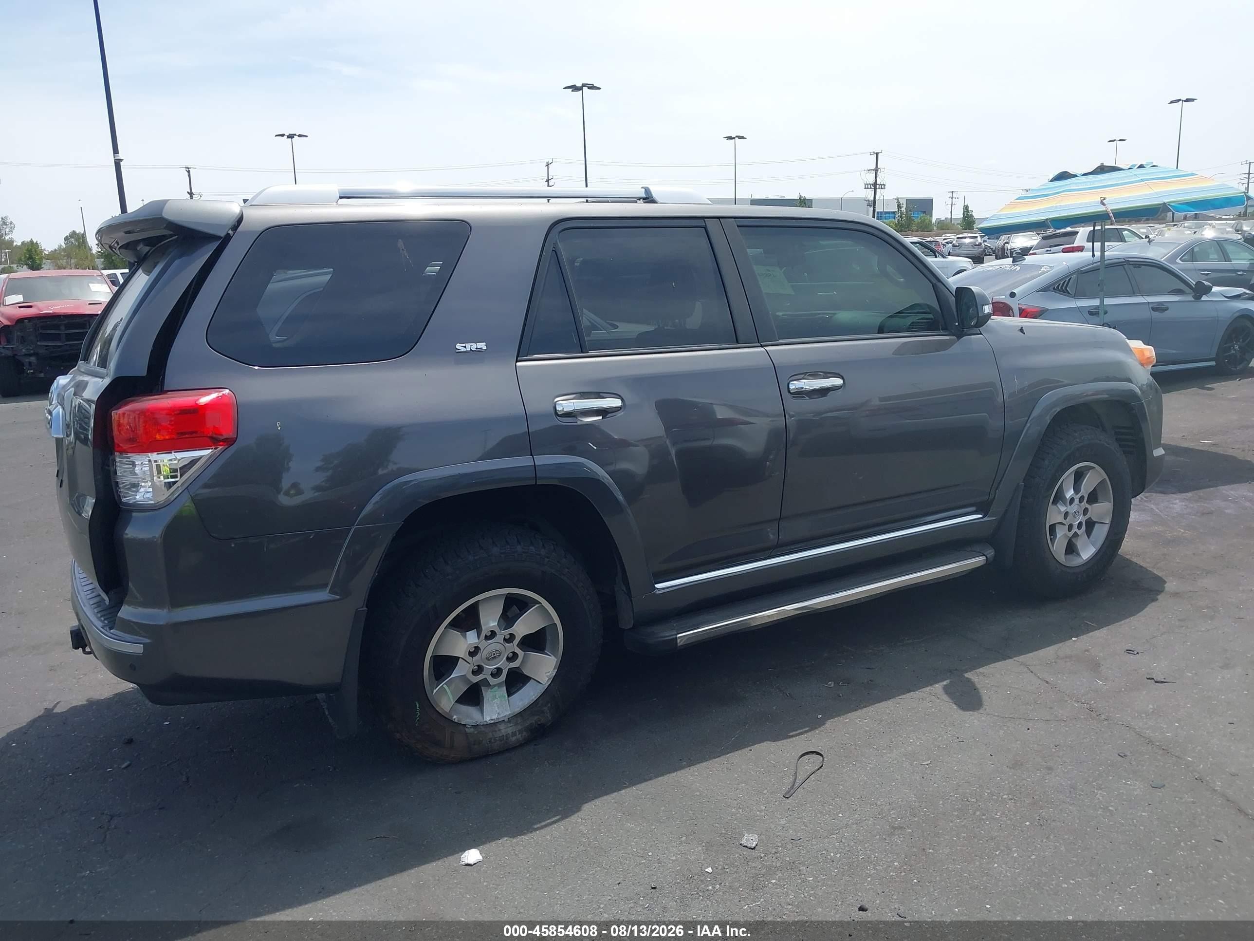 2013 Toyota 4runner Sr5 Серый vin: JTEZU5JR7D5049660