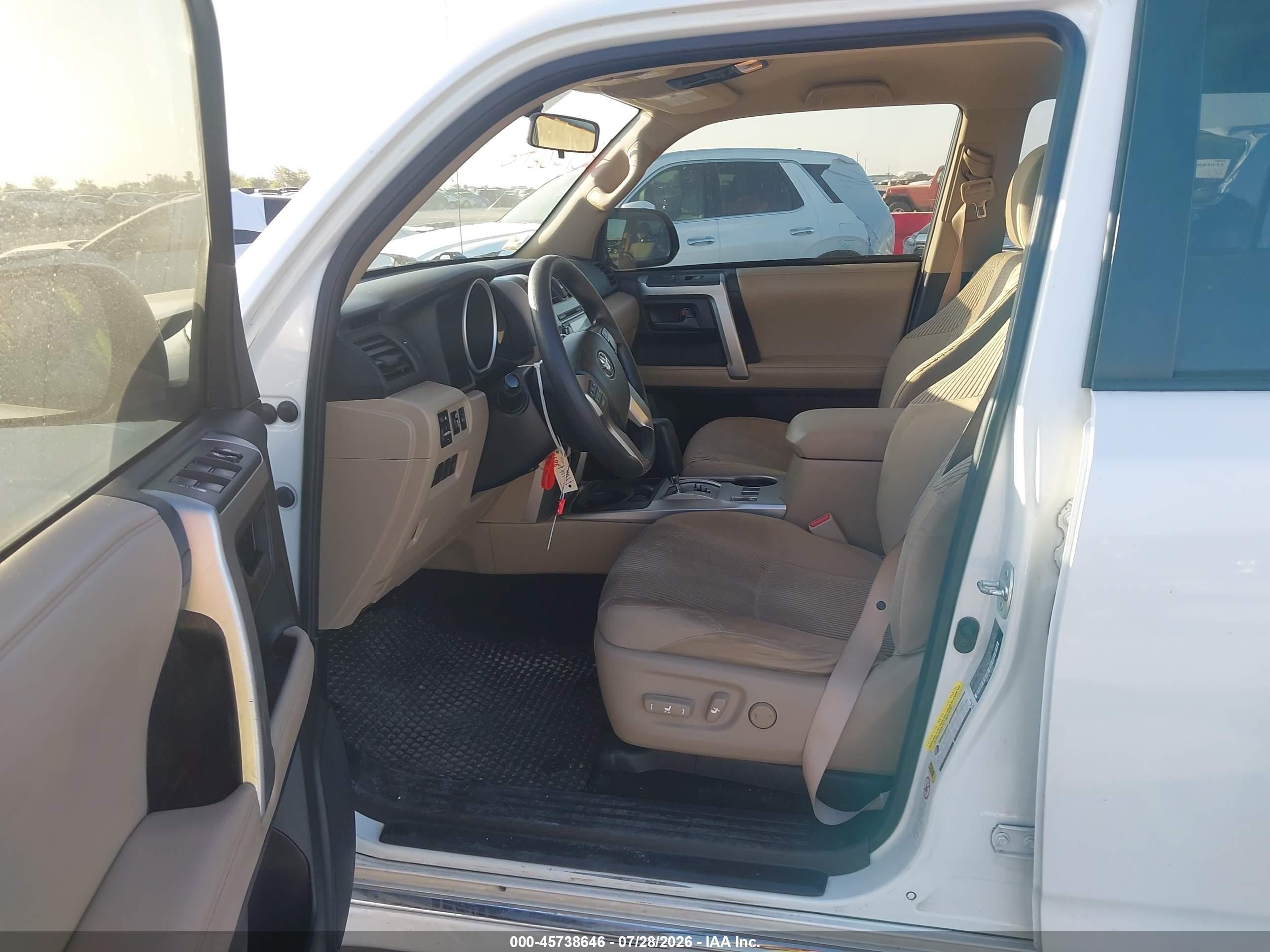 2013 Toyota 4runner Sr5 White vin: JTEZU5JR7D5051750