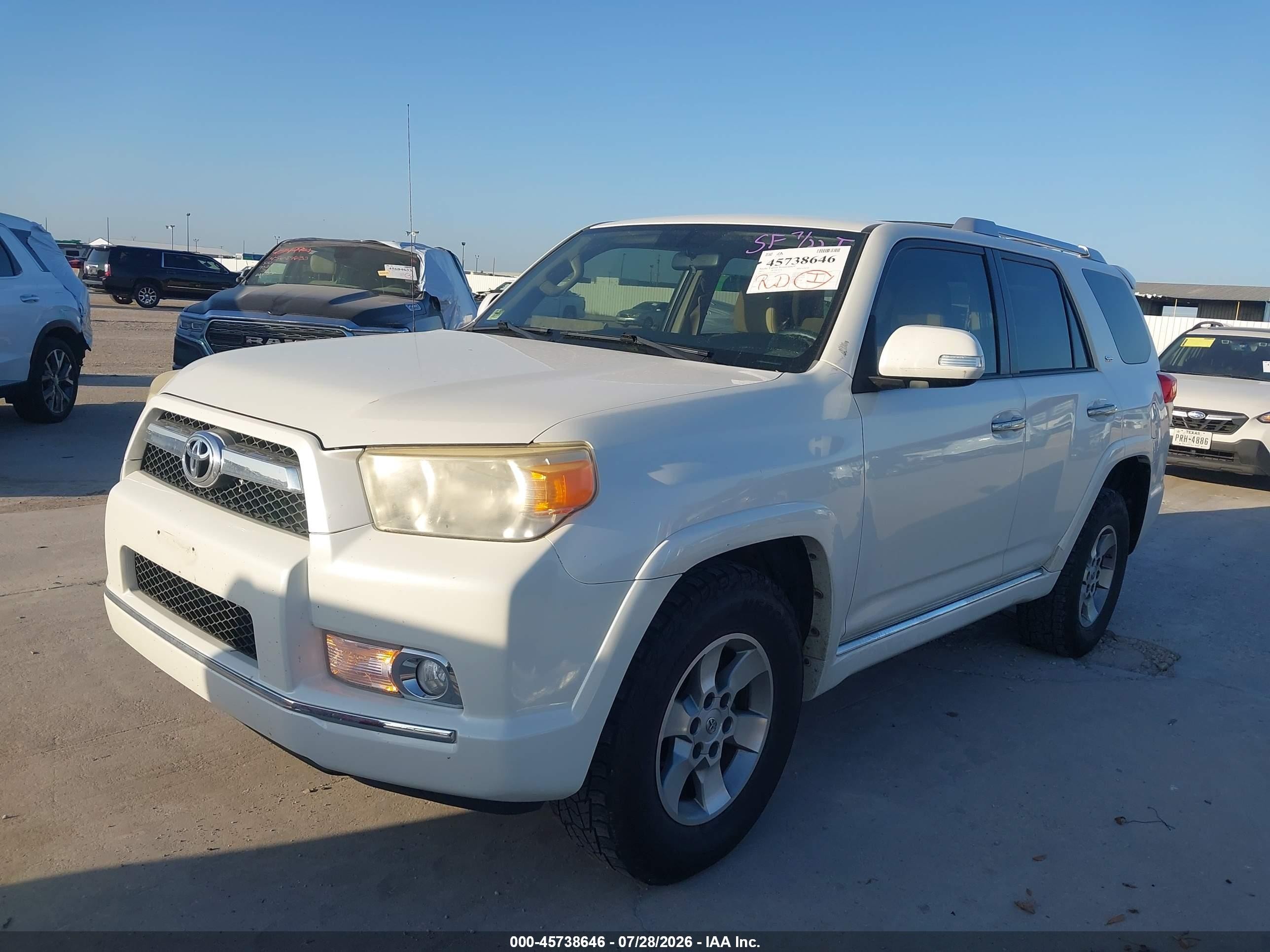 2013 Toyota 4runner Sr5 White vin: JTEZU5JR7D5051750