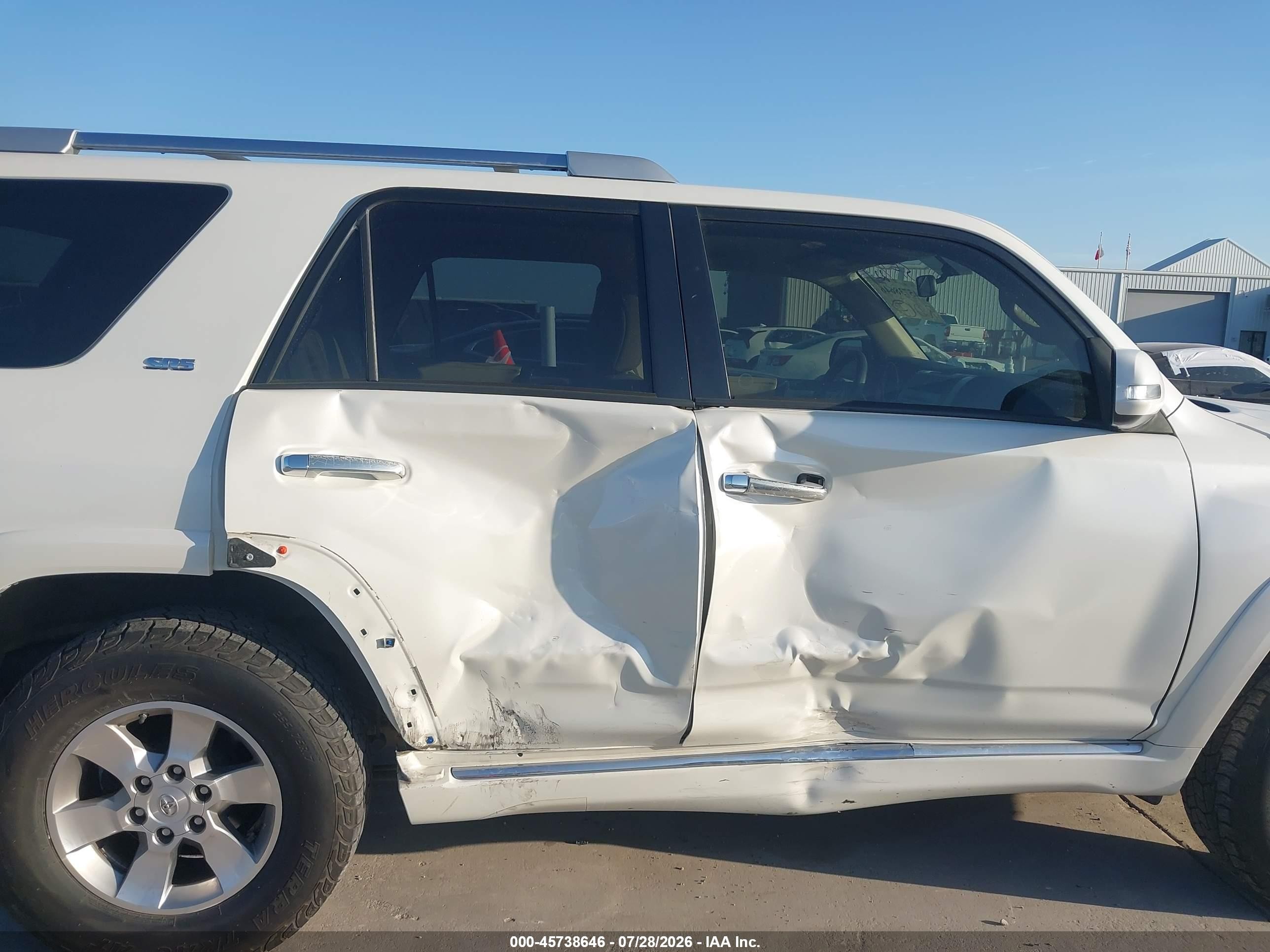 2013 Toyota 4runner Sr5 White vin: JTEZU5JR7D5051750