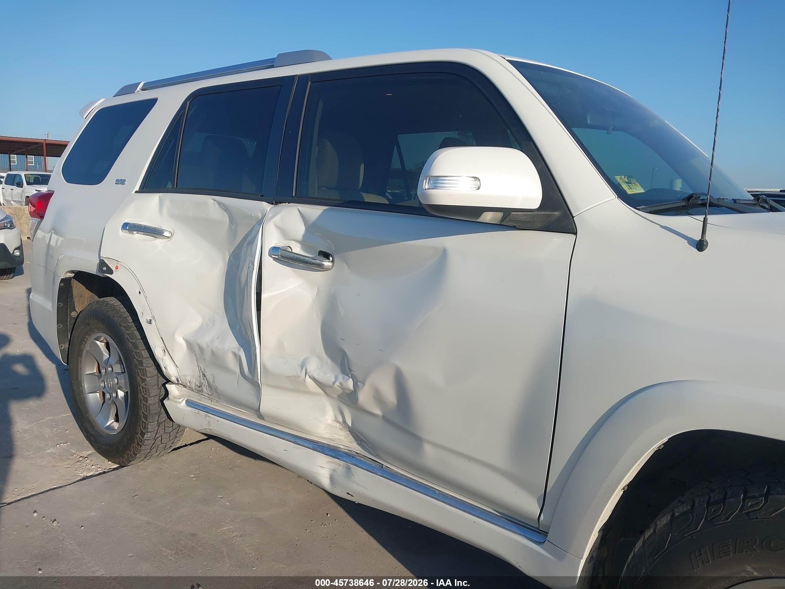 2013 Toyota 4runner Sr5 White vin: JTEZU5JR7D5051750