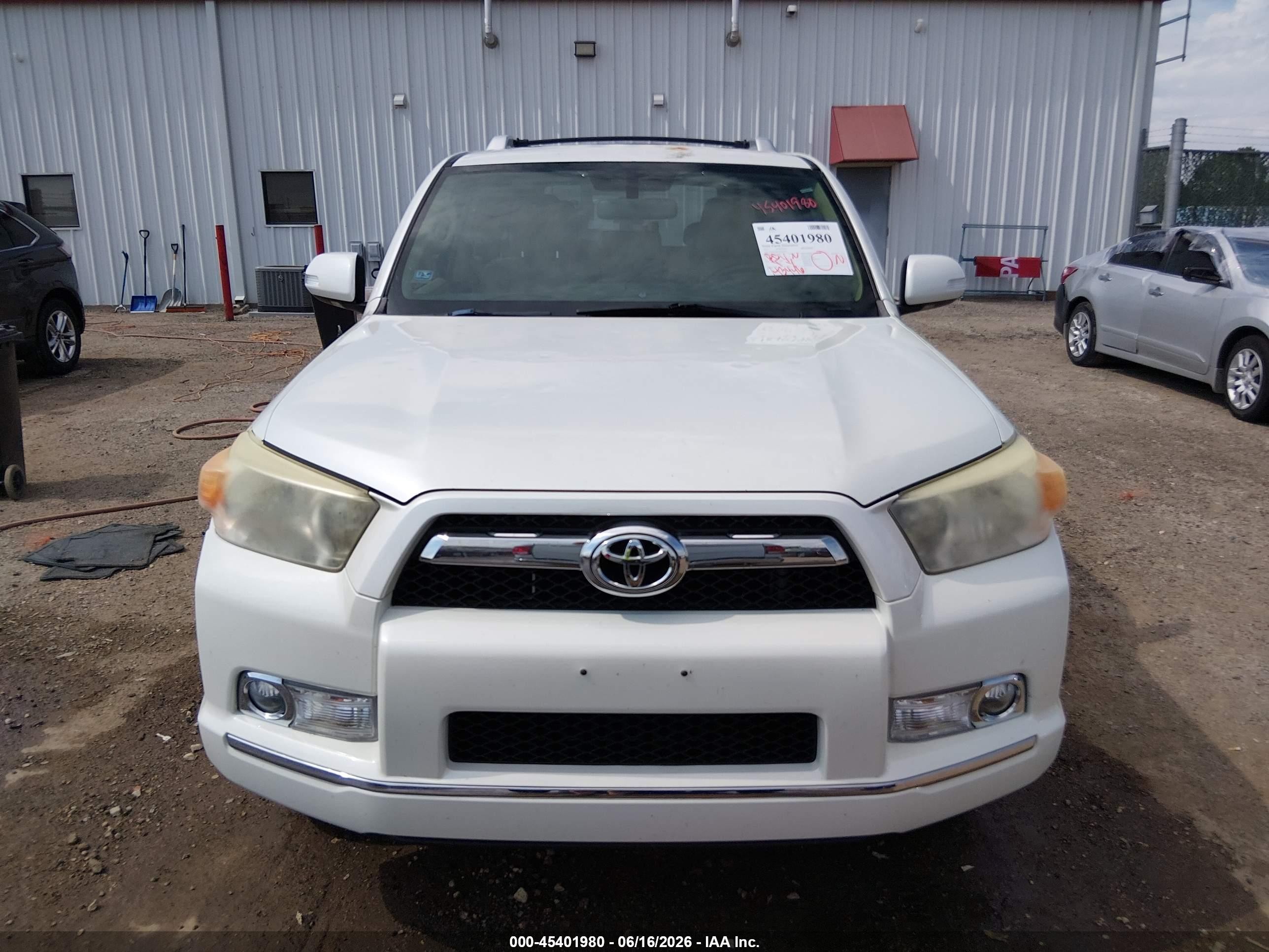 2013 Toyota 4runner Sr5 White vin: JTEZU5JR7D5063672