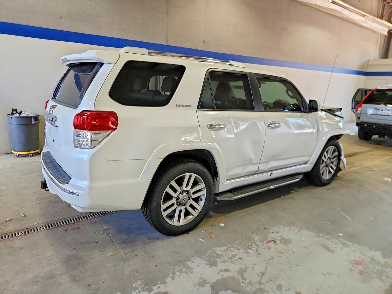 2013 Toyota 4runner Limited White vin: JTEZU5JR7D5064403