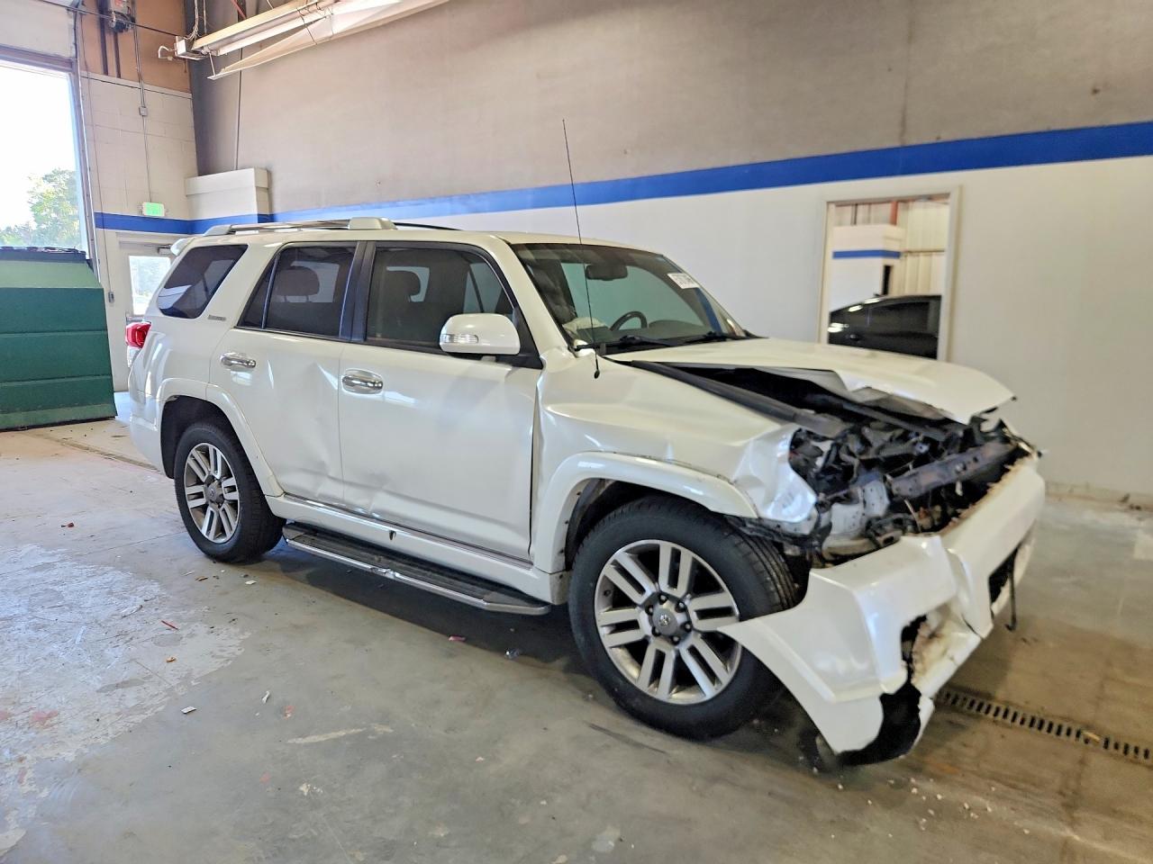 2013 Toyota 4runner Limited White vin: JTEZU5JR7D5064403