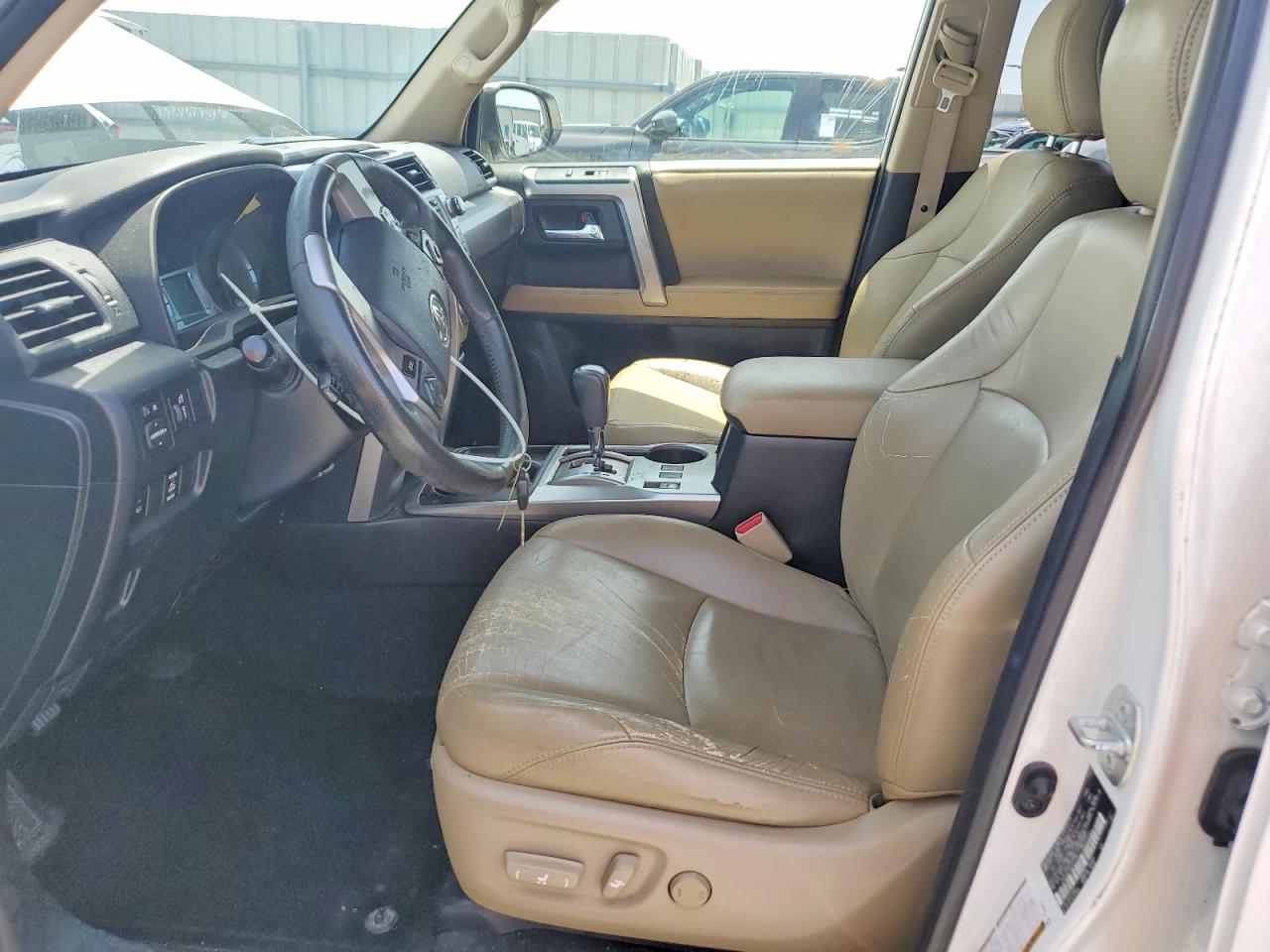 2014 Toyota 4runner Sr5 White vin: JTEZU5JR7E5077752