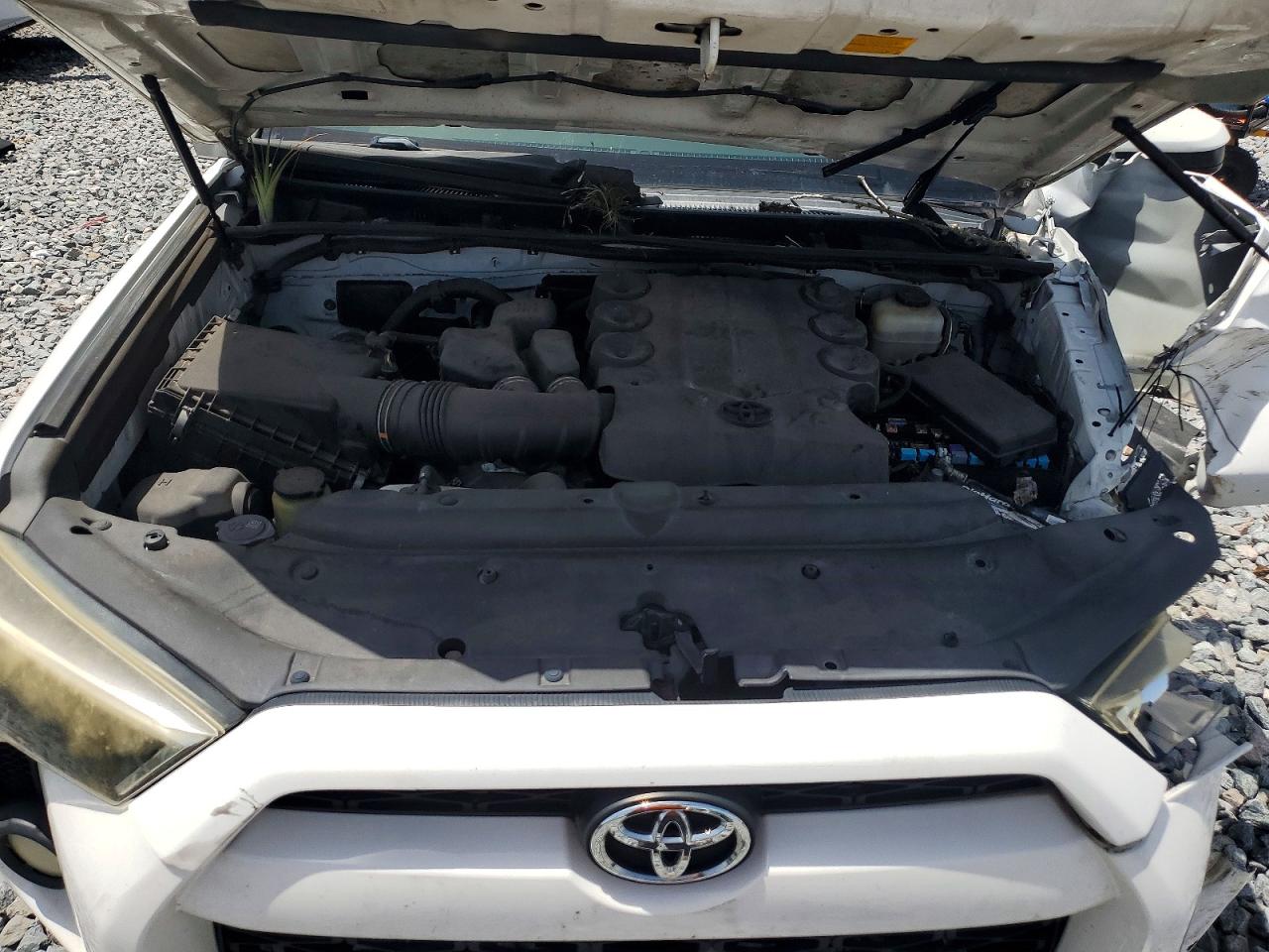 2014 Toyota 4runner Sr5 White vin: JTEZU5JR7E5077752